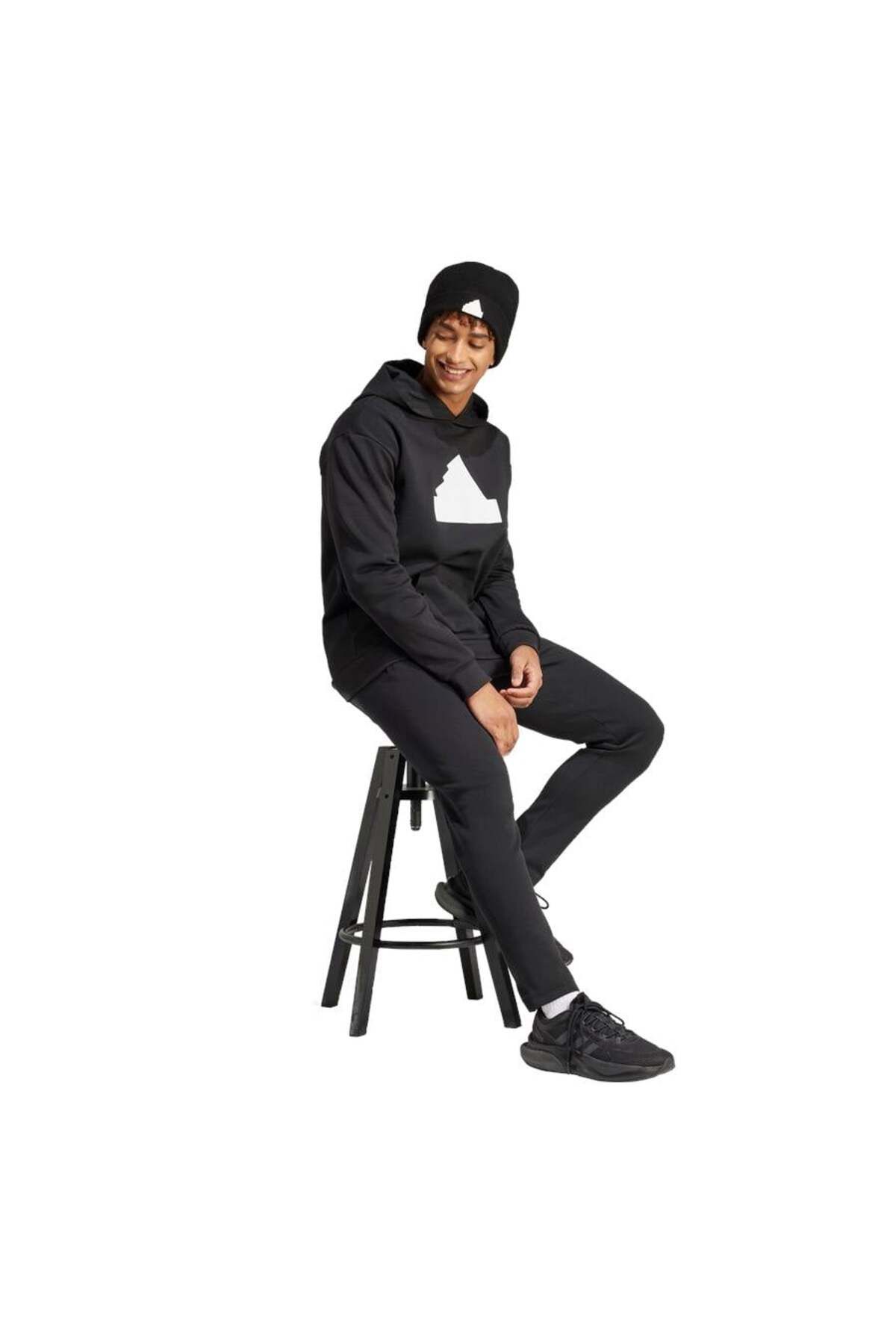 adidas-Modelové pánske tepláky In3322 7