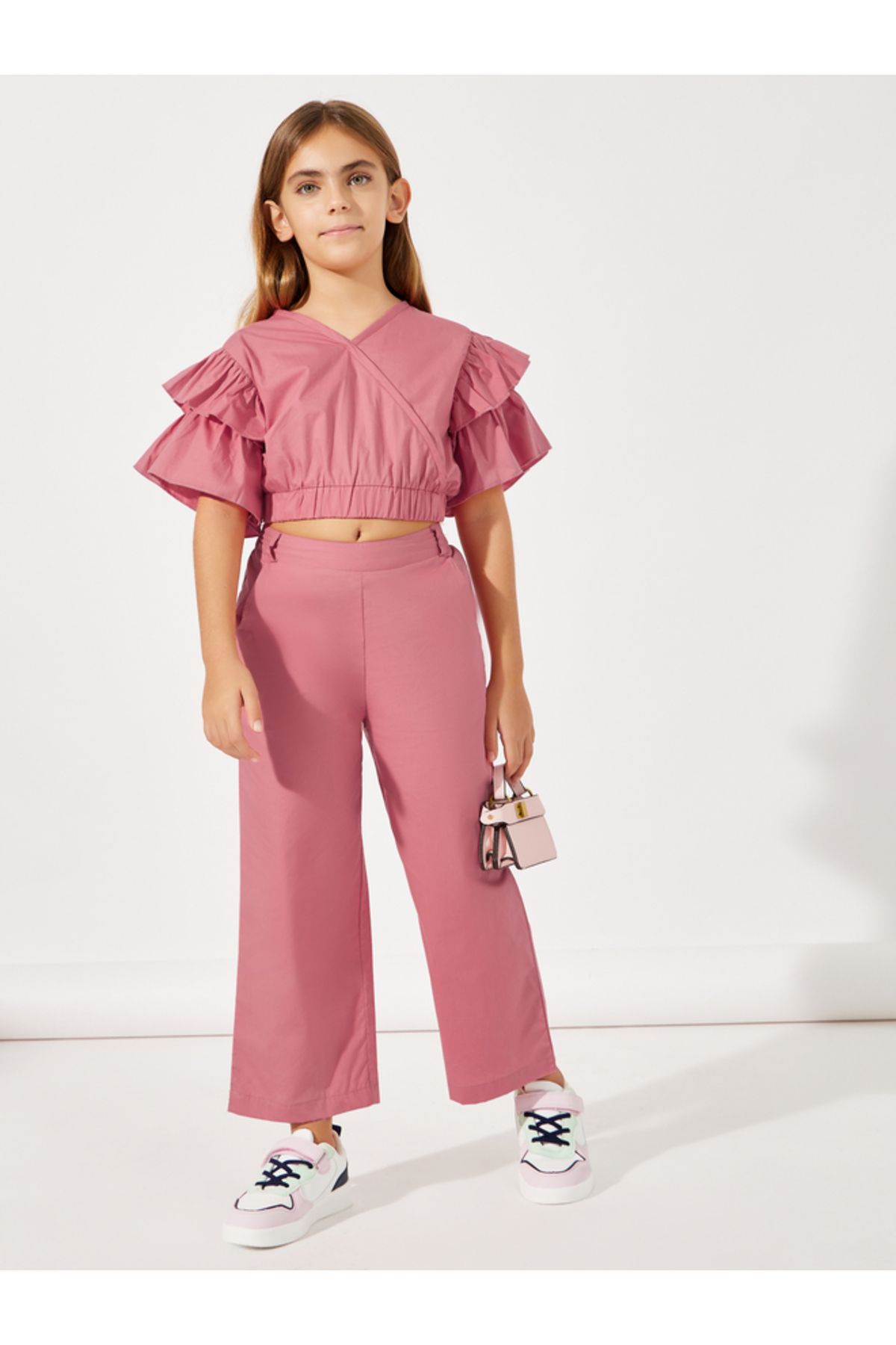 Styli-Layered Sleeve Crop Top & Wide Leg Pants Set 1