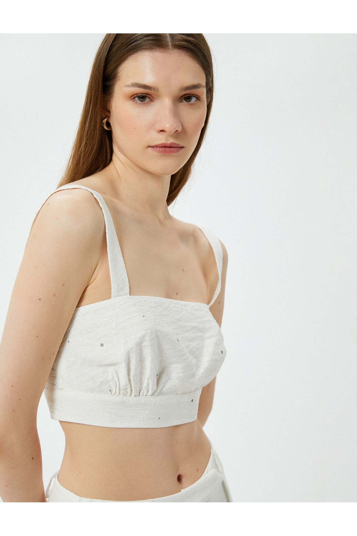 Koton-Viscose Square Collar Strap Scallop Crop Top 2