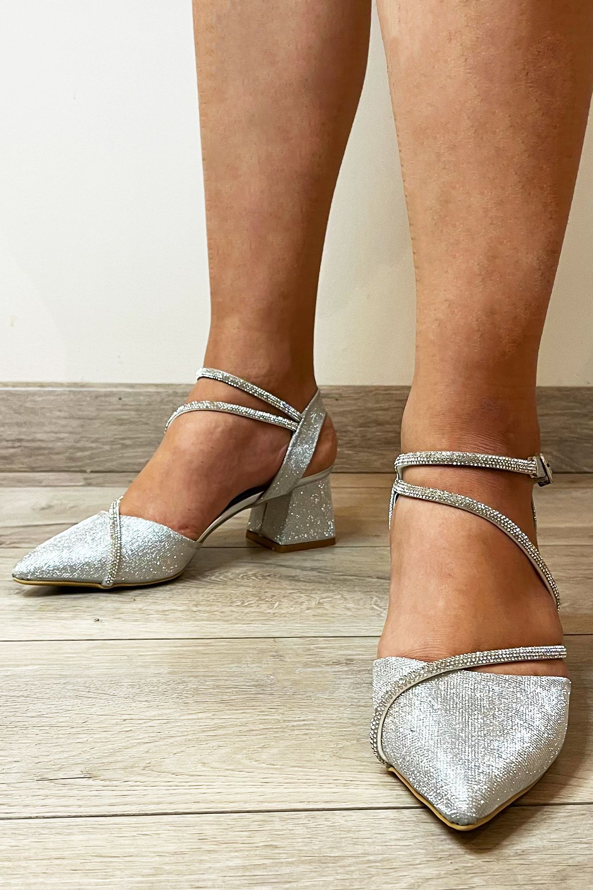 Moira Shoes-Shiny Silver Stoned - Pantofi de seara de dama cu toc mediu 3