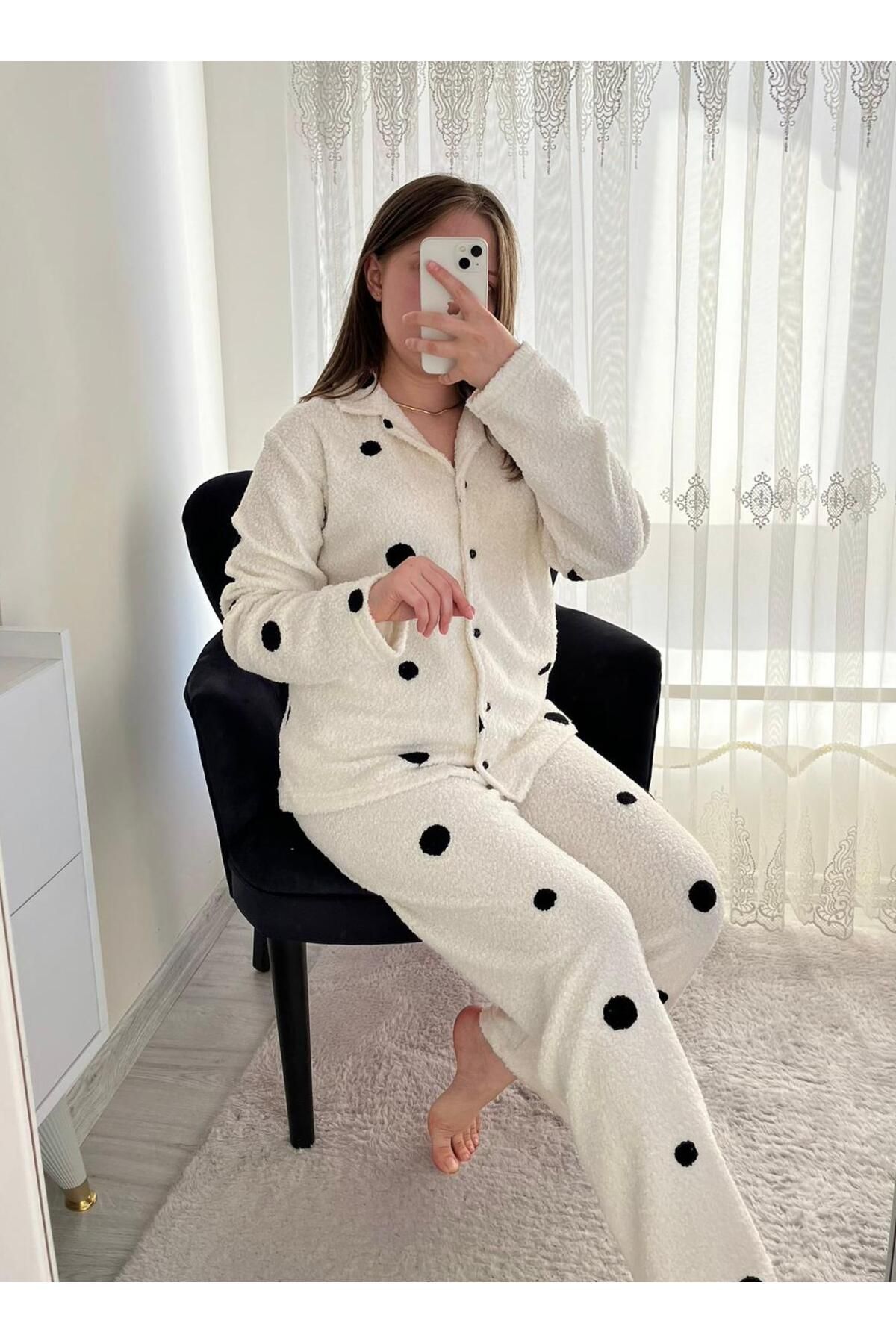 Lena Homewears-Ecru Polka Dot Patterned Buttoned Boucle Pajamas Set with Underwear 2