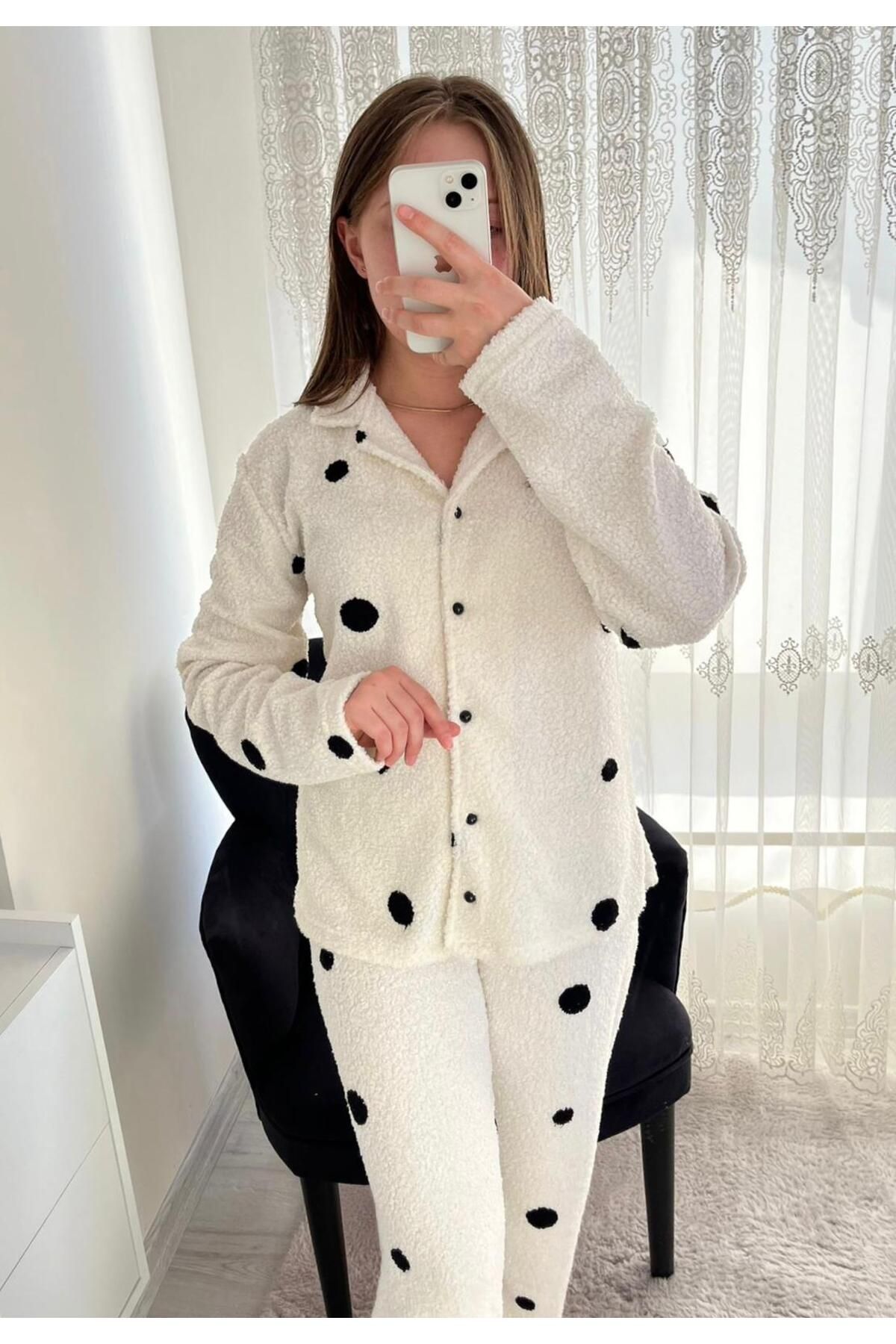 Lena Homewears-Ecru Polka Dot Patterned Buttoned Boucle Pajamas Set with Underwear 3