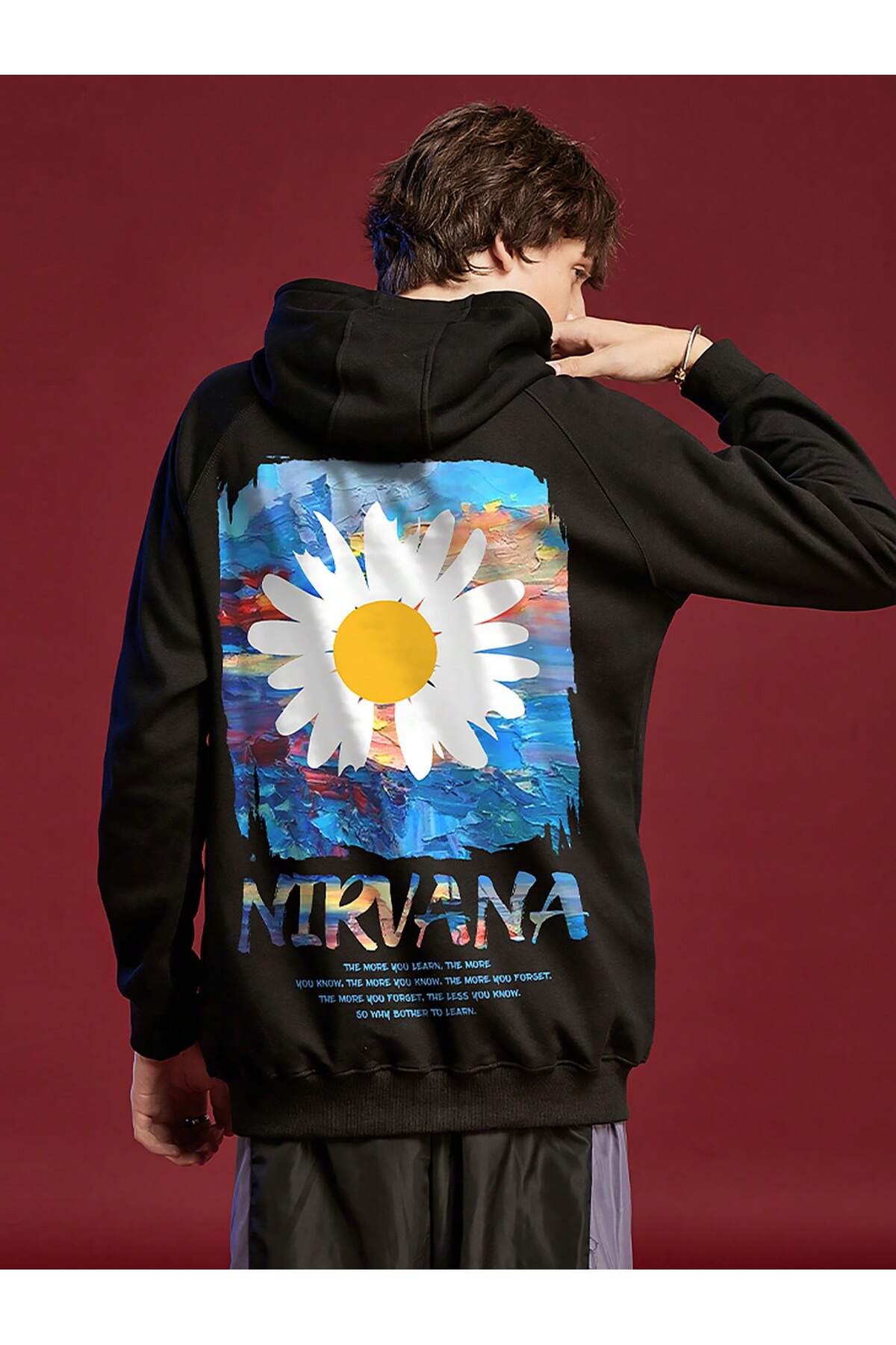 هودي أسود بطبعة نيرفانا ديزي أمامية وخلفية
