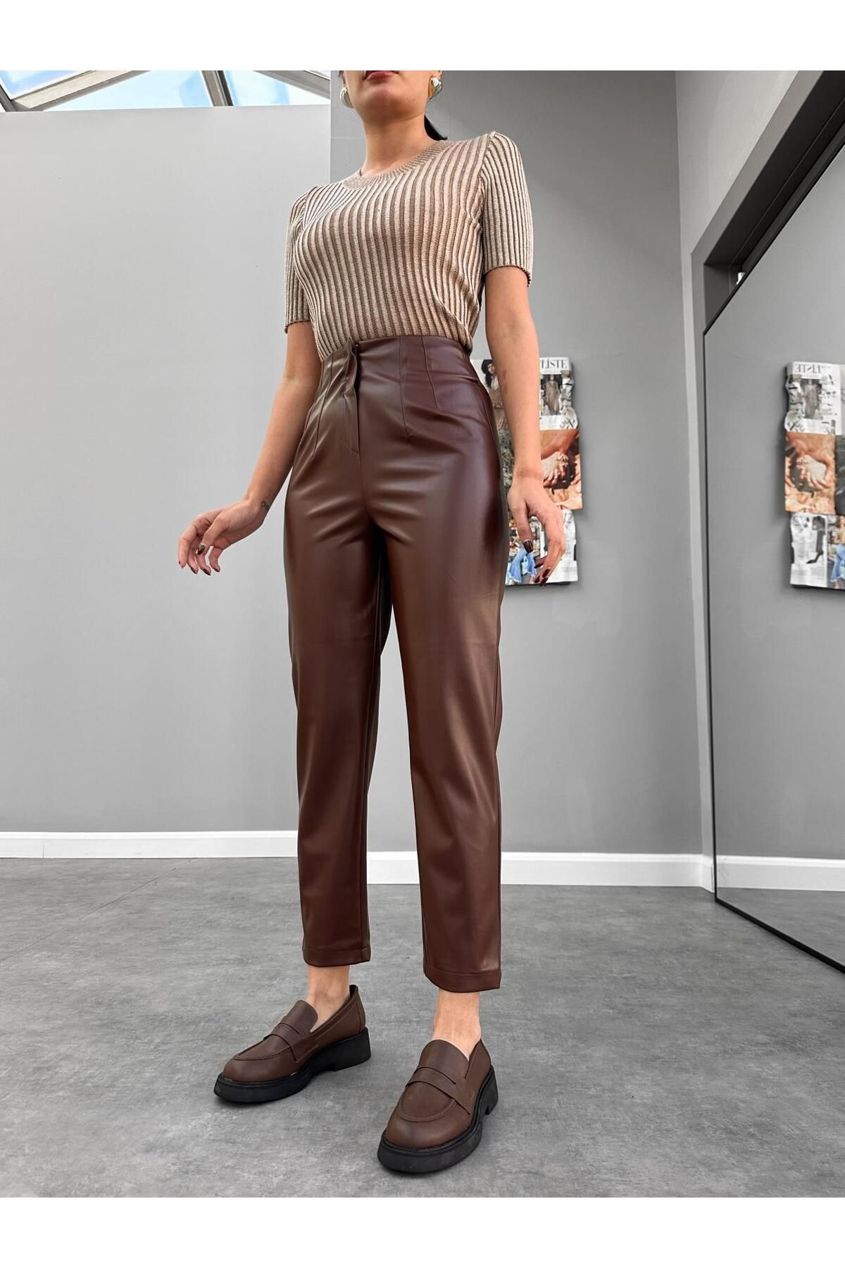 ESRAHELVACI-Pantaloni din piele maro cu talie 3