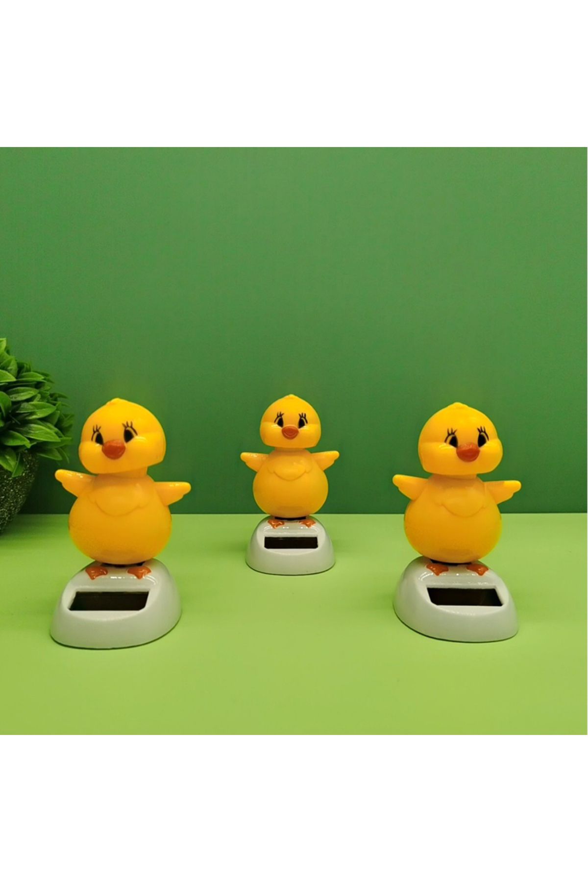Choice-Solar Shaking Head Chicken Design Car Dashboard Decoration, Cartoon Animal Creative Car Interior ... 3