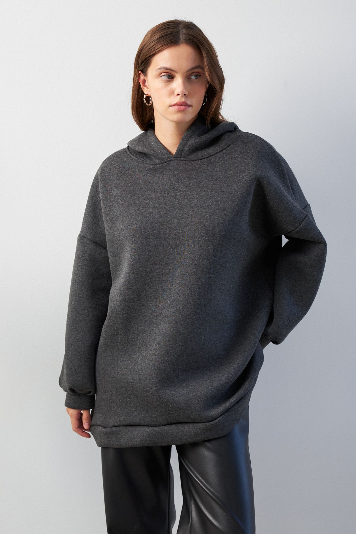 Bipantolon-Women's Anthracite Soft Textured Oversize Ribbed Hooded Sweatshirt 1