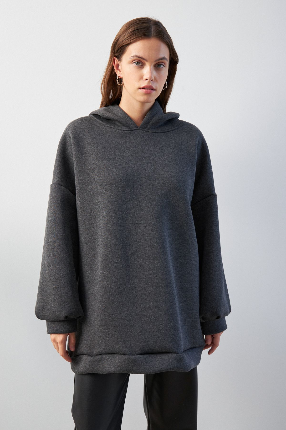 Bipantolon-Women's Anthracite Soft Textured Oversize Ribbed Hooded Sweatshirt 3