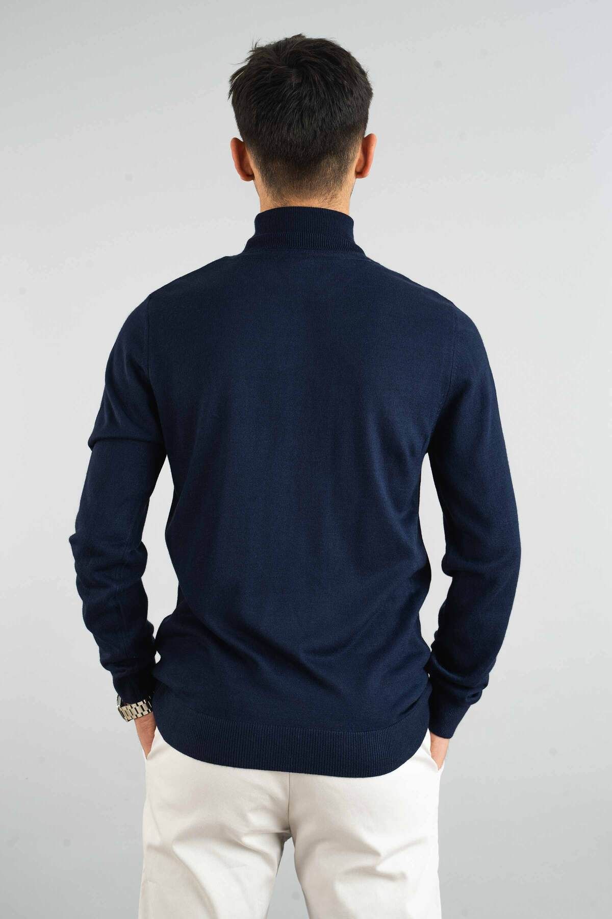 bombe-Marineblauer Slim-Fit-Rollkragenpullover aus Baumwolle mit Rollkragen für Herren 4