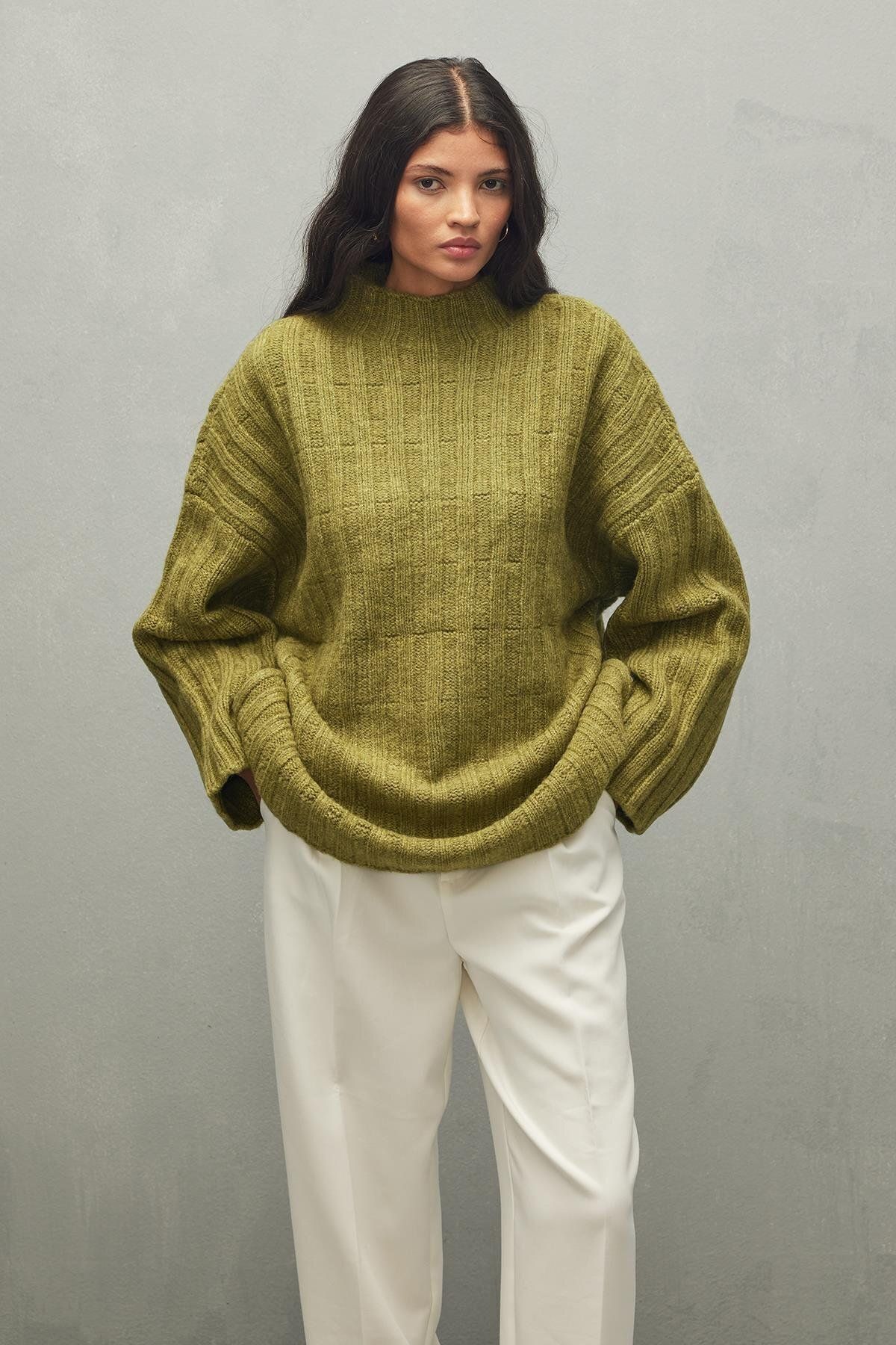 Fahhar-Oil Green Thick Knit Sweater 3