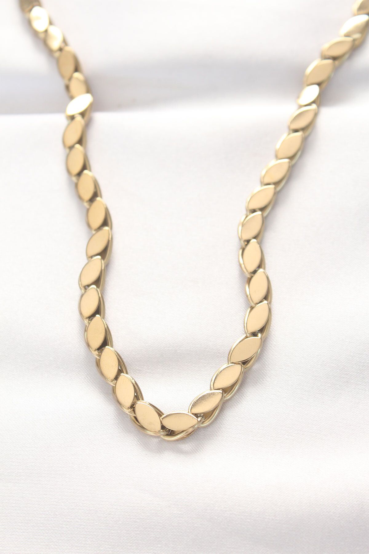 KfksStore 316L Çelik Gold Renk Arpa Tasarımlı Kolye