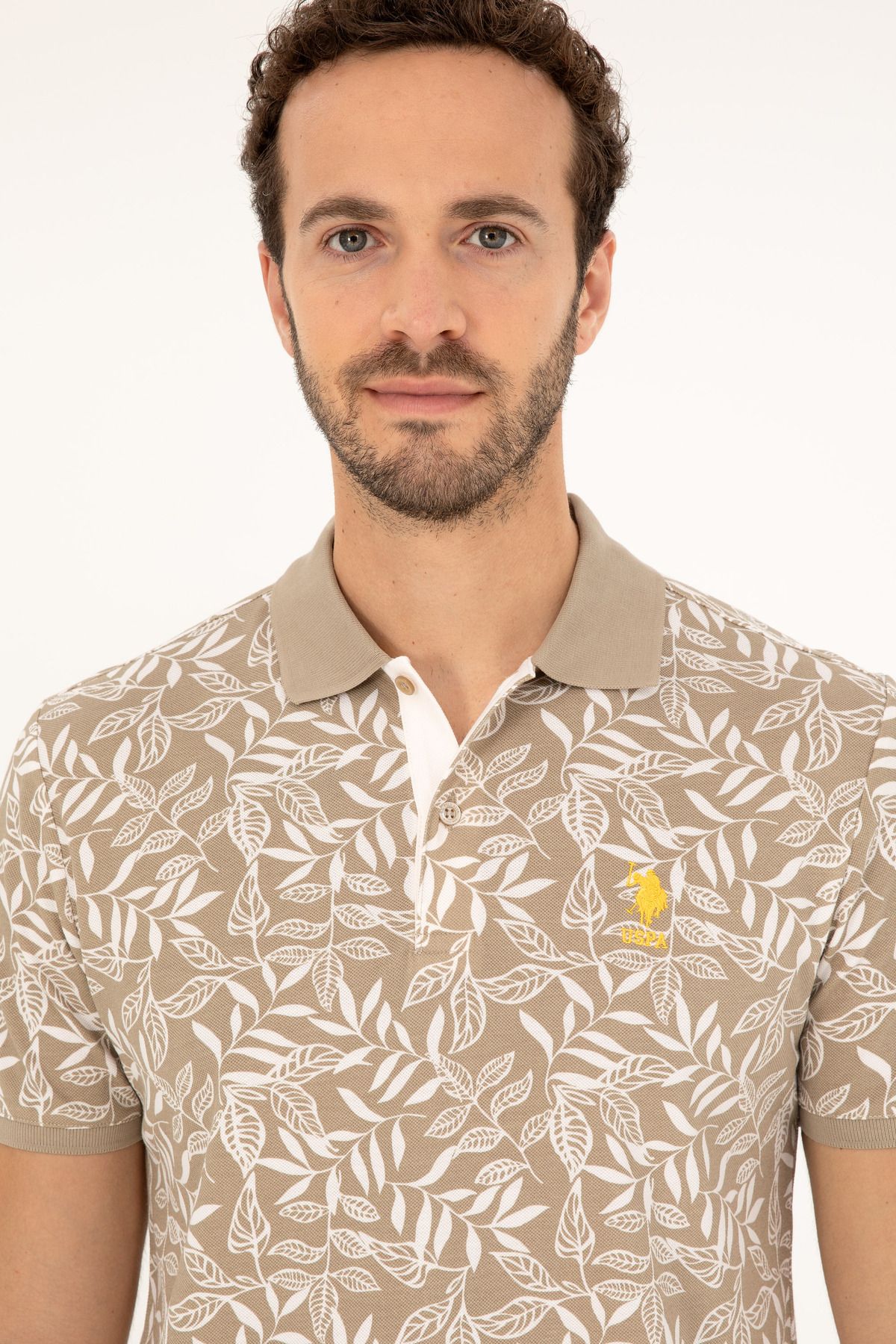 تی شرت یقه پولو سبز مردانه خاکی باز اورجینال U.S. Polo Assn.