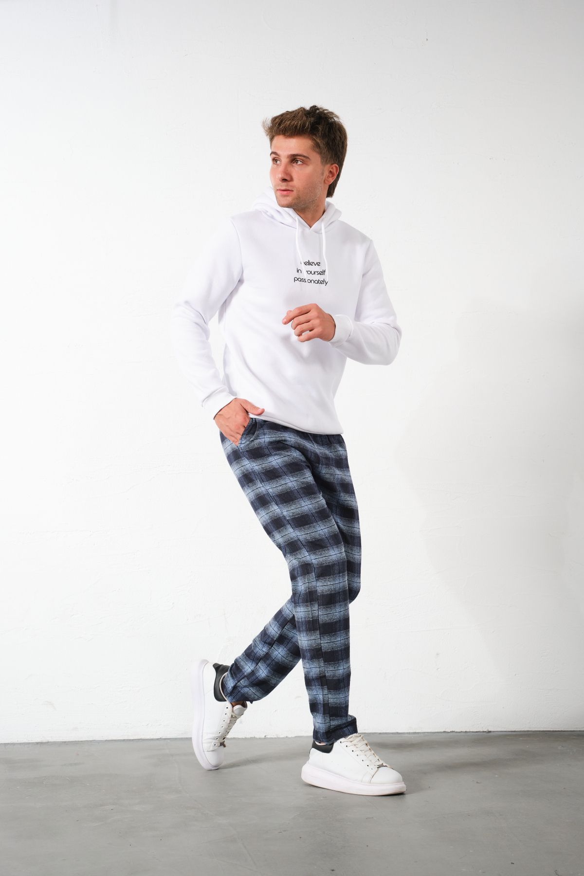 Domoda-Navy Blue Plaid Flannel Pajama Bottoms Relaxed Fit Close-Fitting Cotton Men's Trousers 3