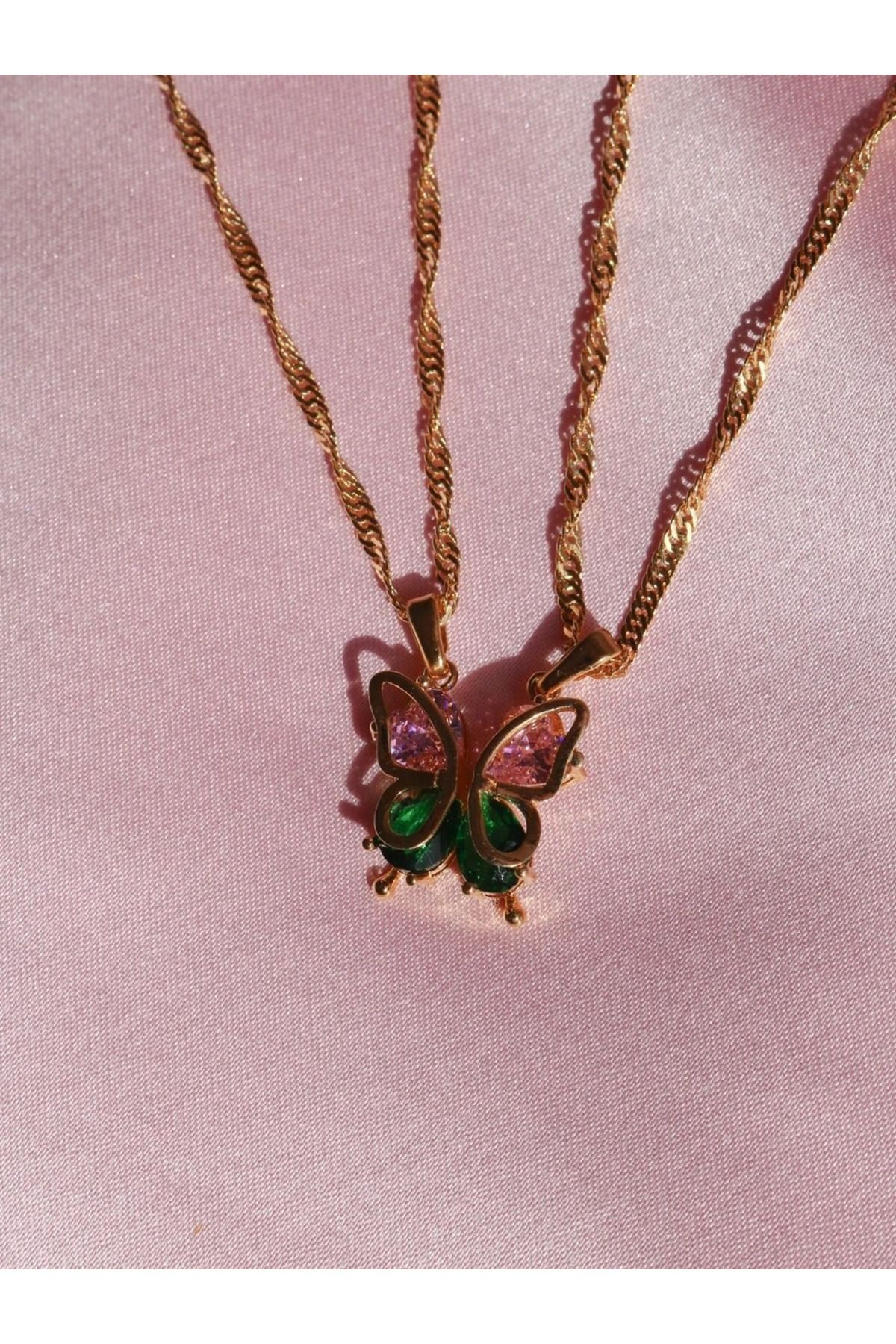Reorah Collection-Wicked Glinda Elphaba Friendship Necklace 1