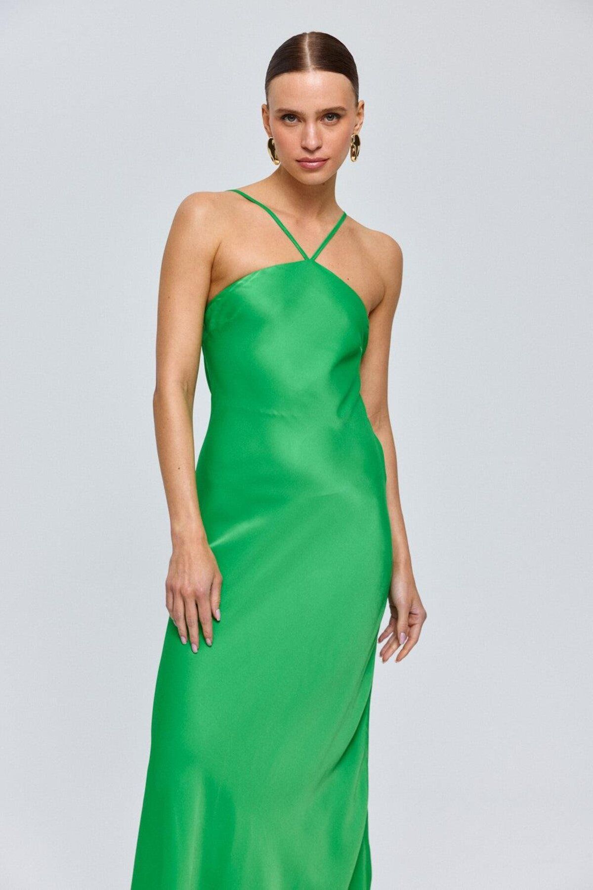 Tuba Butik-Halter Neck Satin Green Long Dress 4