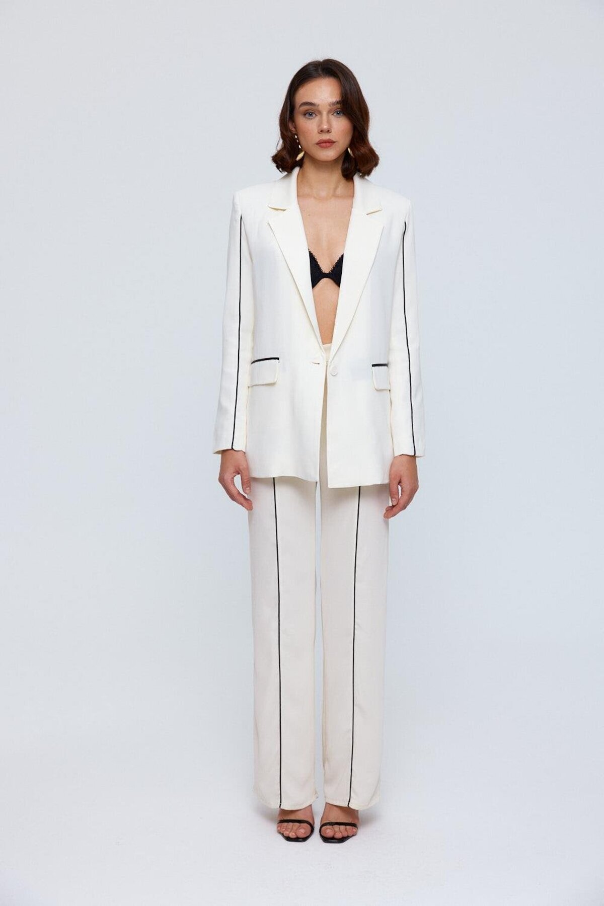 Tuba Butik-Ecru Women's Set - Jacket and Trousers with Piping Detail 3