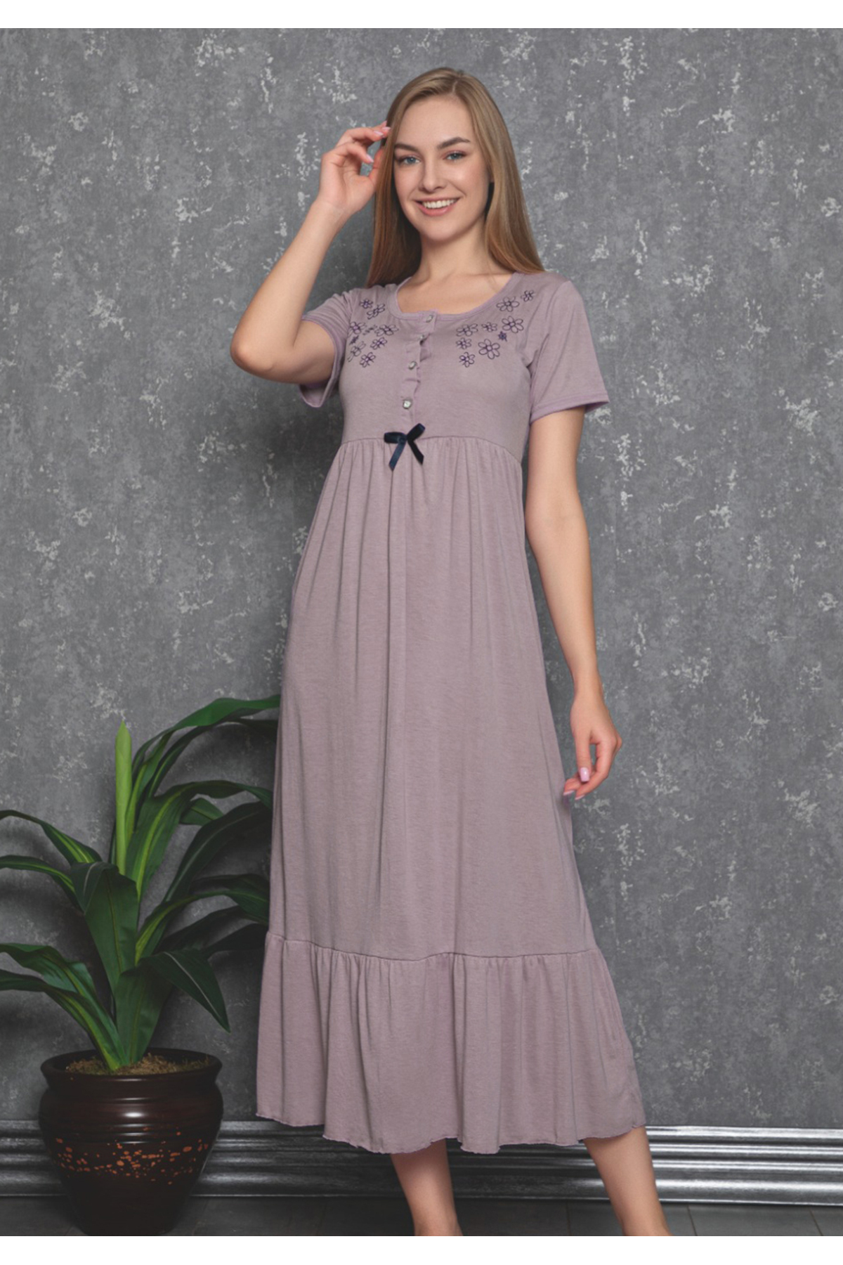 Genel Markalar Çiçek Nakışlı ve Düğmeli Kadın Gecelik - Pamuklu