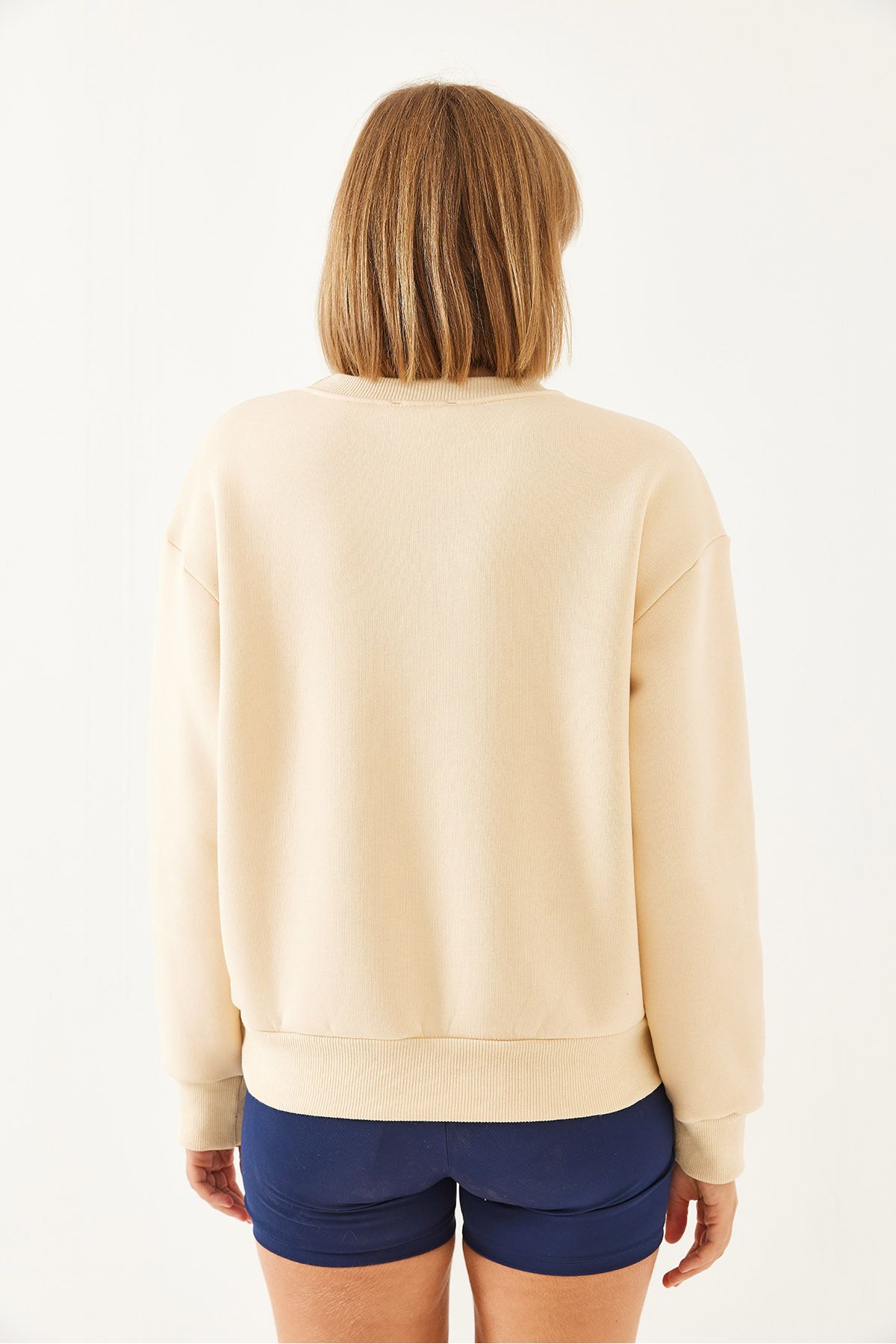Bianco Lucci-Women's Loose Cut Round Collar Sweatshirt Mbhs022 60601022 2