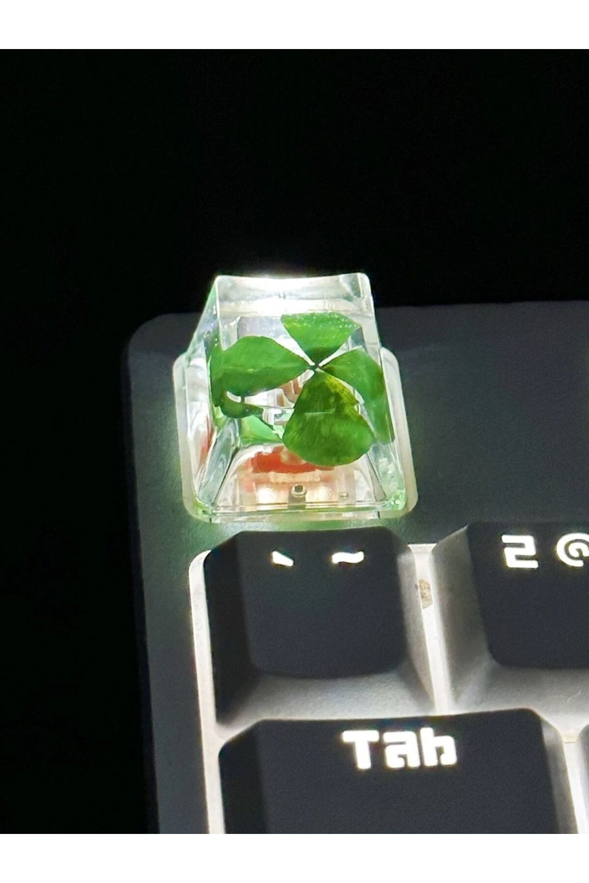 Choice-Genuine Four-leaf Clover Resin Cross-axis Mechanical Keyboard key caps 8