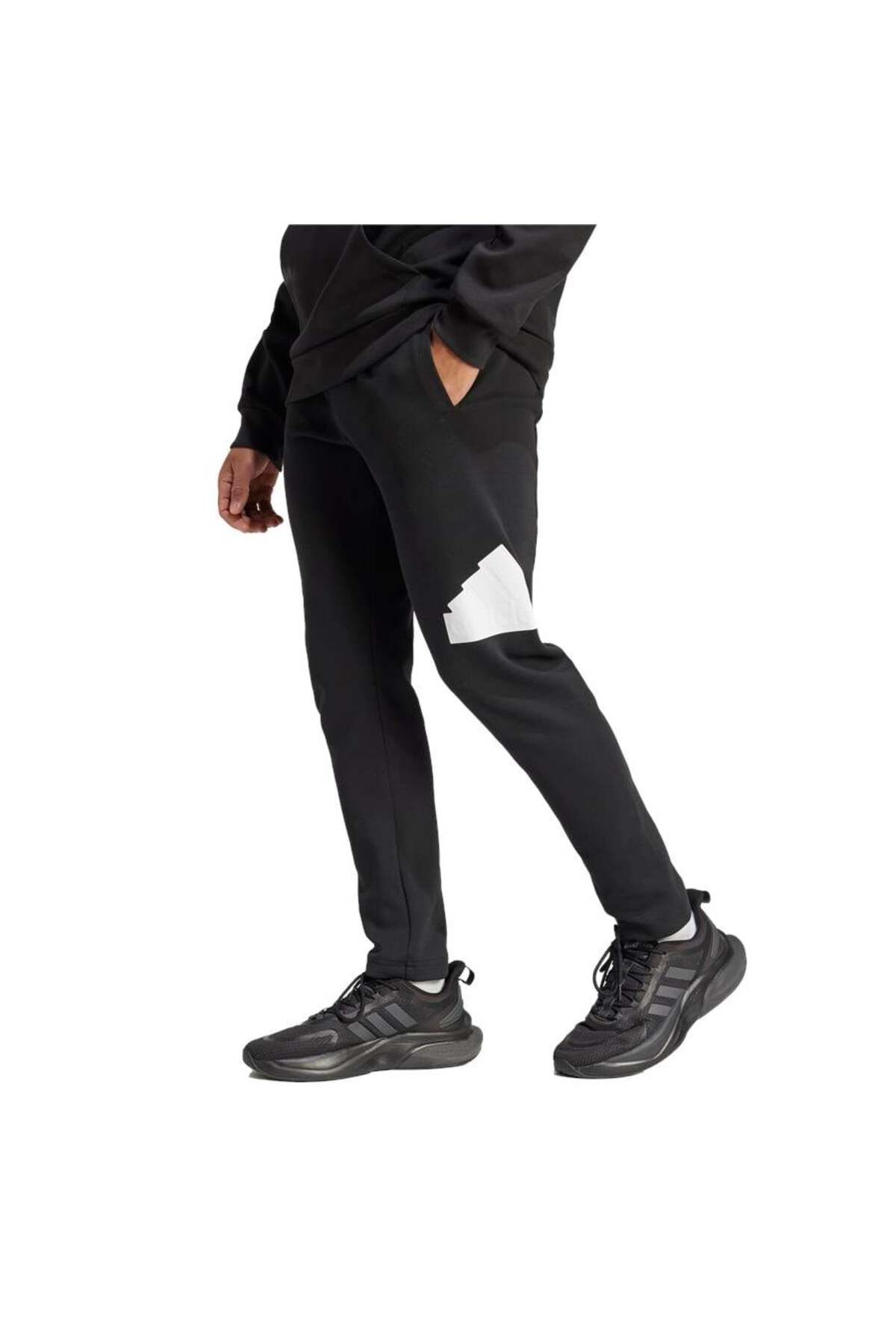 adidas-Modelové pánske tepláky In3322 2