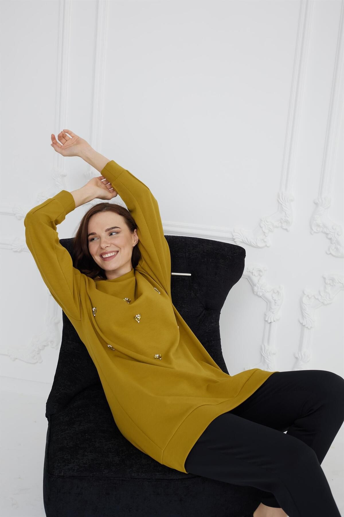 Moodbasic-MB21.258 MOODBASIC COLORED STONE EMBROIDERED TUNIC 3