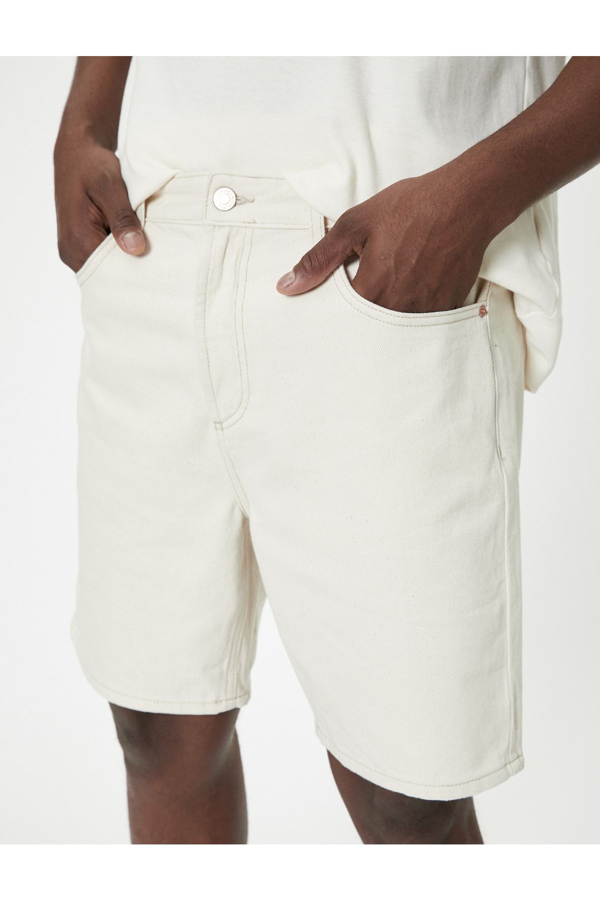 Koton-Oversize Bermuda Denim Shorts with 5 Pocket Buttons 5