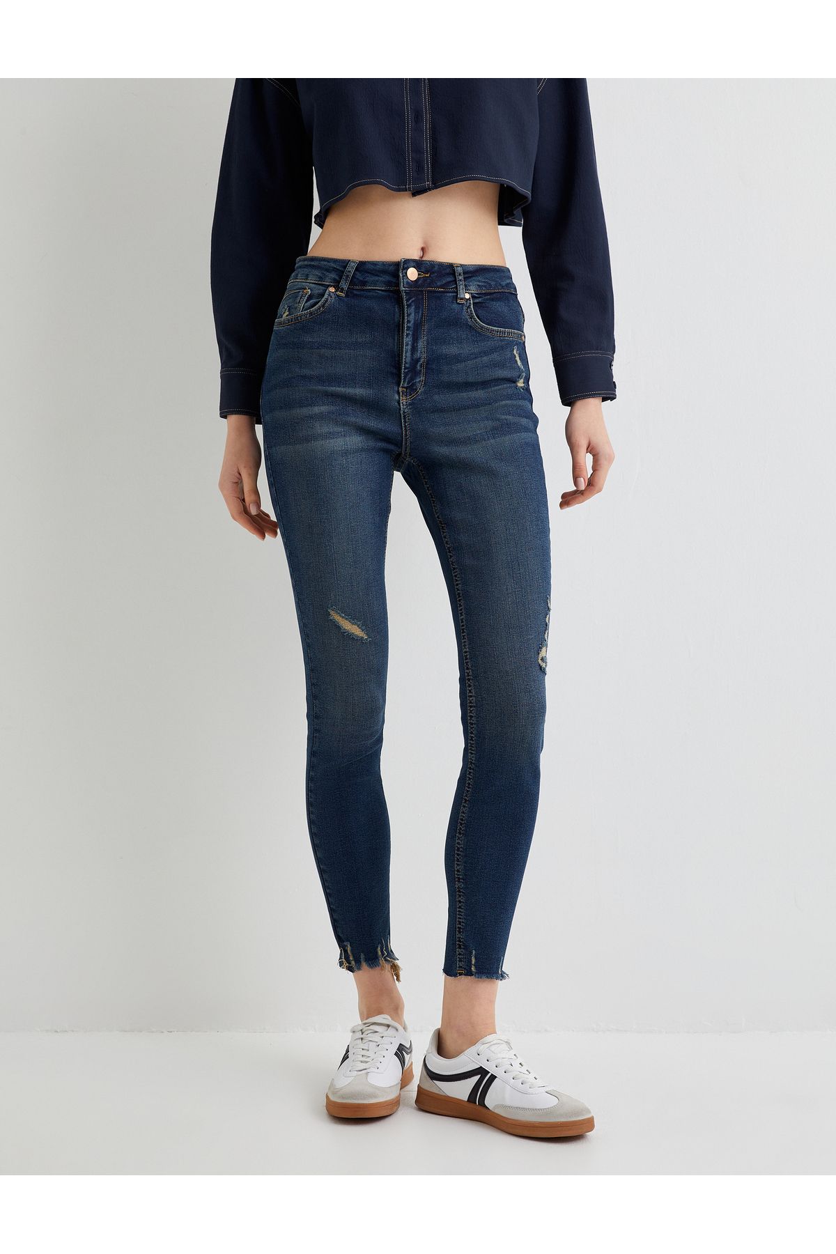 Koton-High Waist Skinny Fit Jeans Schmaler, kurzer Beinschnitt Slim Fit - Carmen Skinny Jeans 3