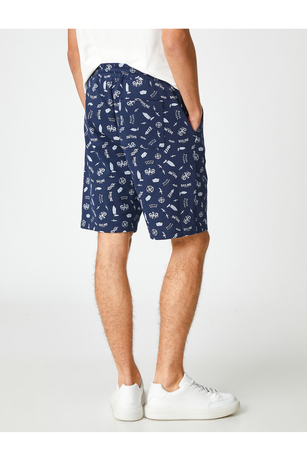 Koton-Shorts Tie Waist Pocket Print Detailed 4