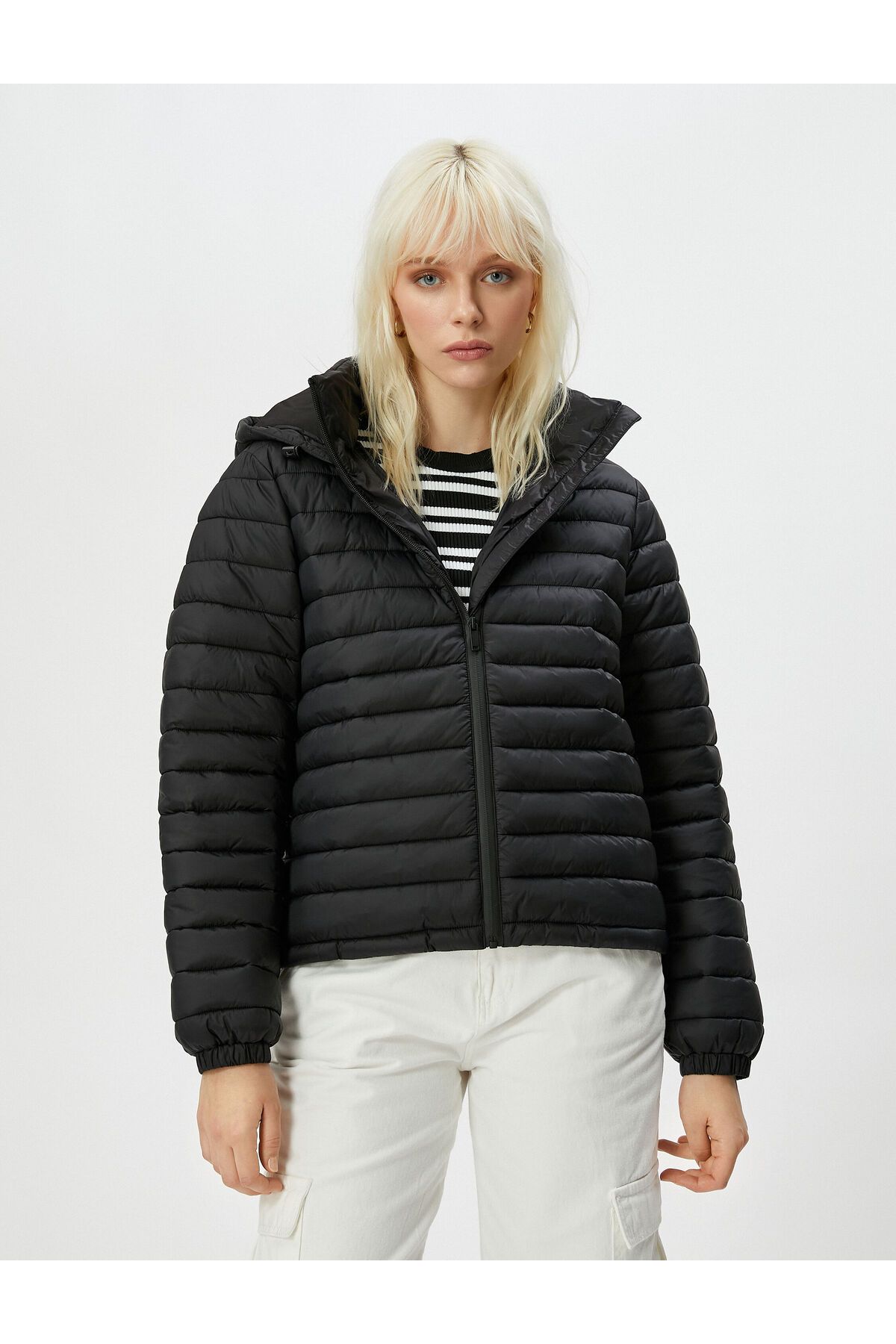 Koton-Short Puffer Jacket with Hooded Zipper and Elastic Sleeves 3