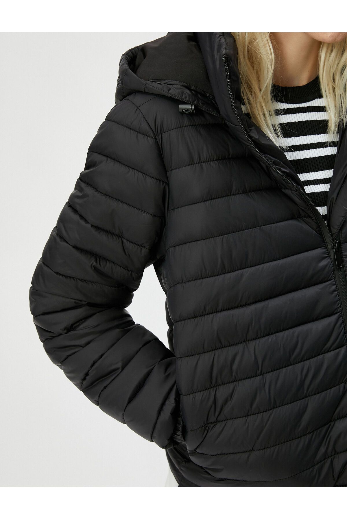 Koton-Short Puffer Jacket with Hooded Zipper and Elastic Sleeves 5