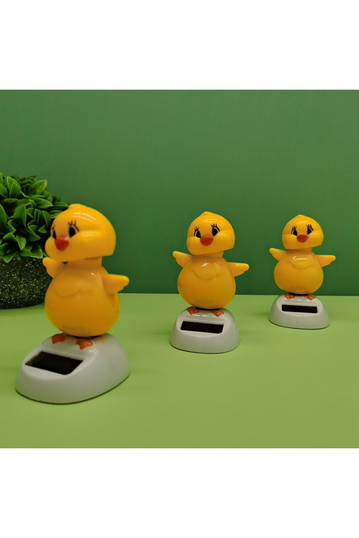 Choice-Solar Shaking Head Chicken Design Car Dashboard Decoration, Cartoon Animal Creative Car Interior ... 2