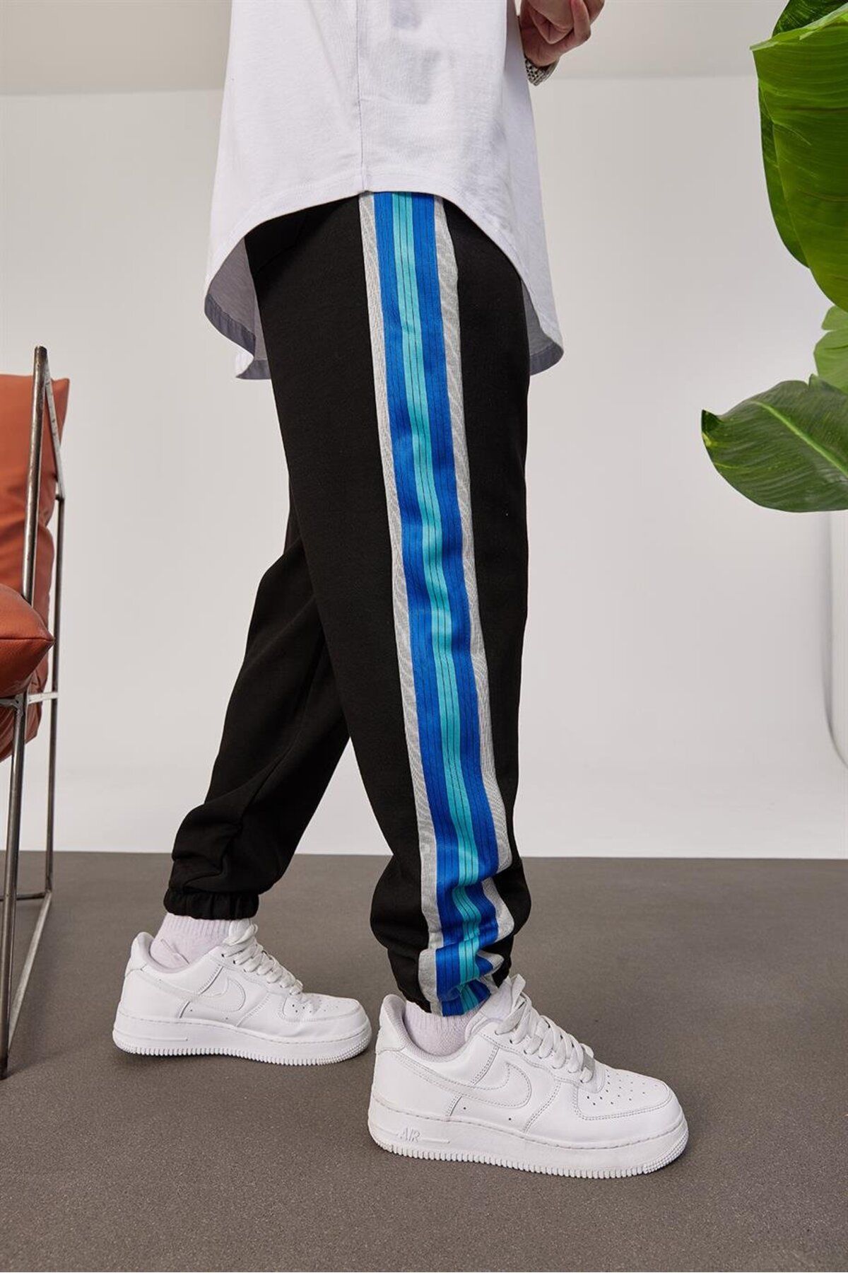 NOMARC-Black Tracksuit with Blue Stripes 1