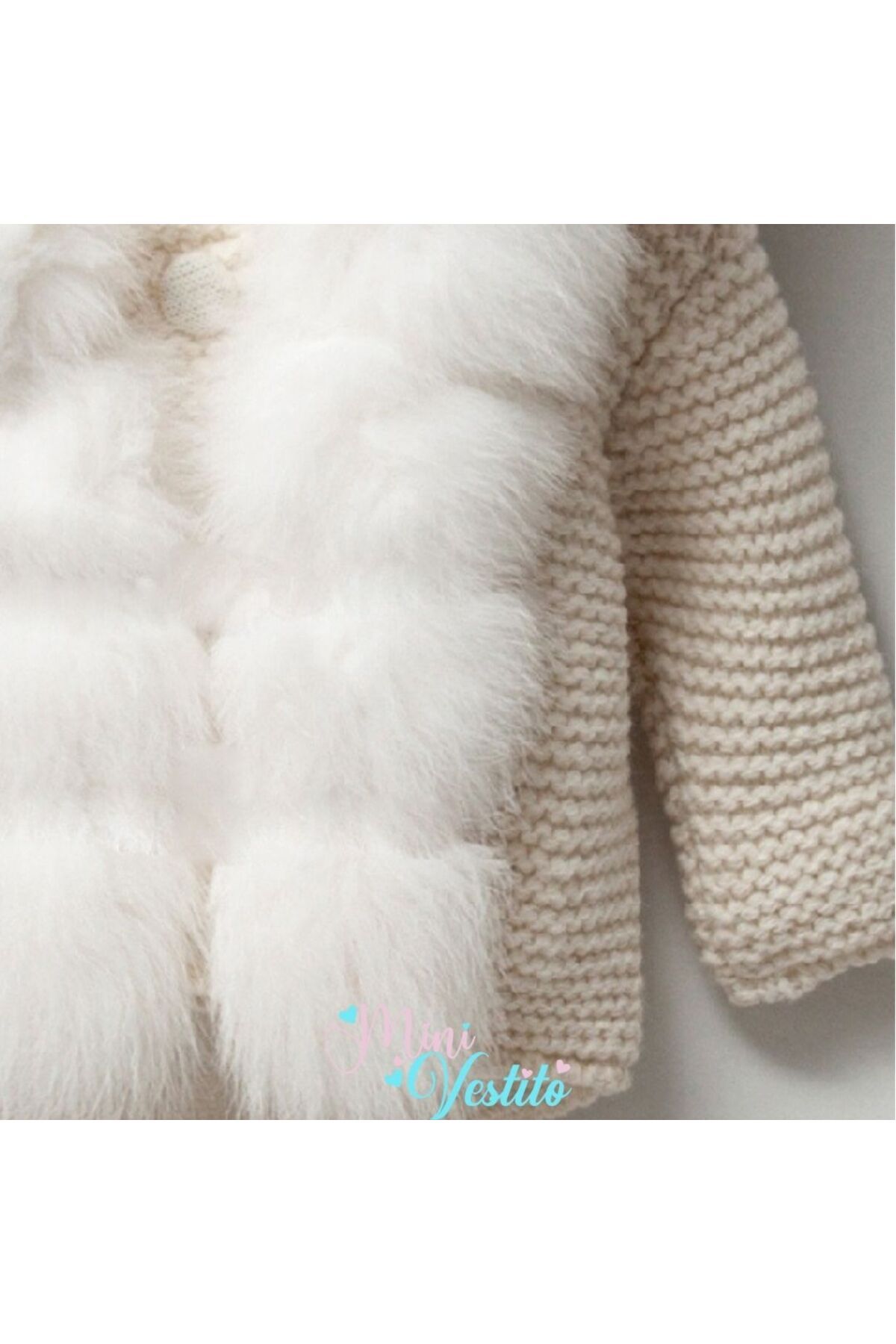 MiniVestito Kürk Görünümlü Kapüşonlu İçi Welsoftlu Triko Hırka fotoğrafı 3 (önizleme)