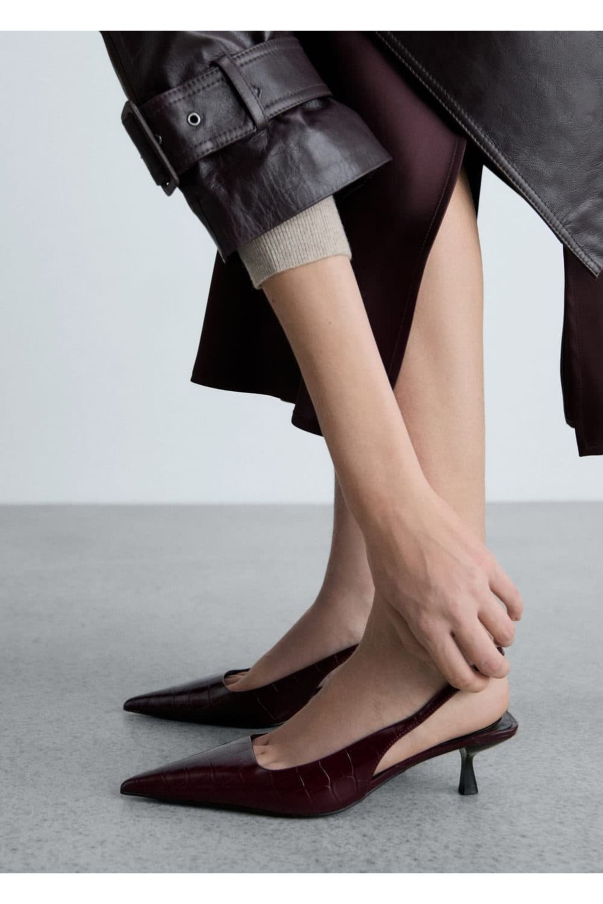 MANGO Woman-Kitten Shoes with Crocodile Pattern 6