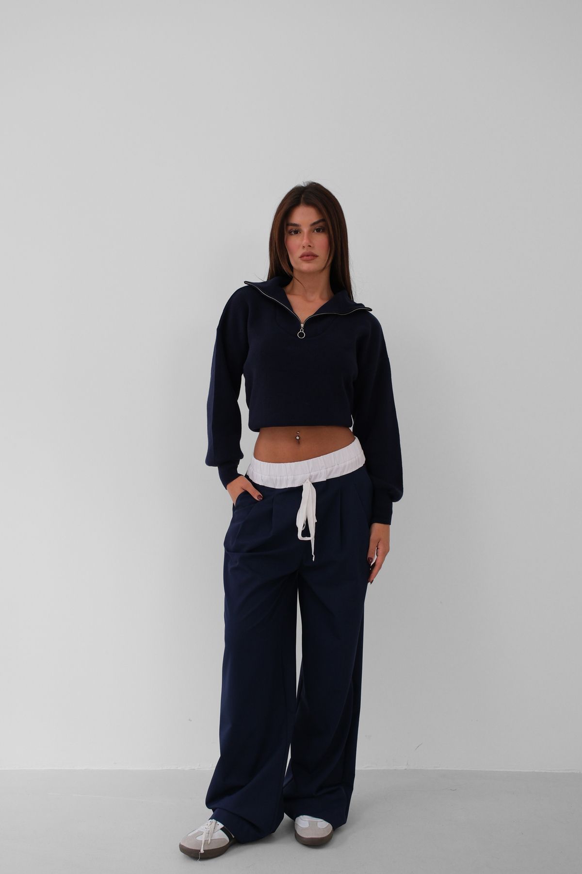 Black Fashion-Zippered Oversize Navy Blue Knitwear Sweater 1