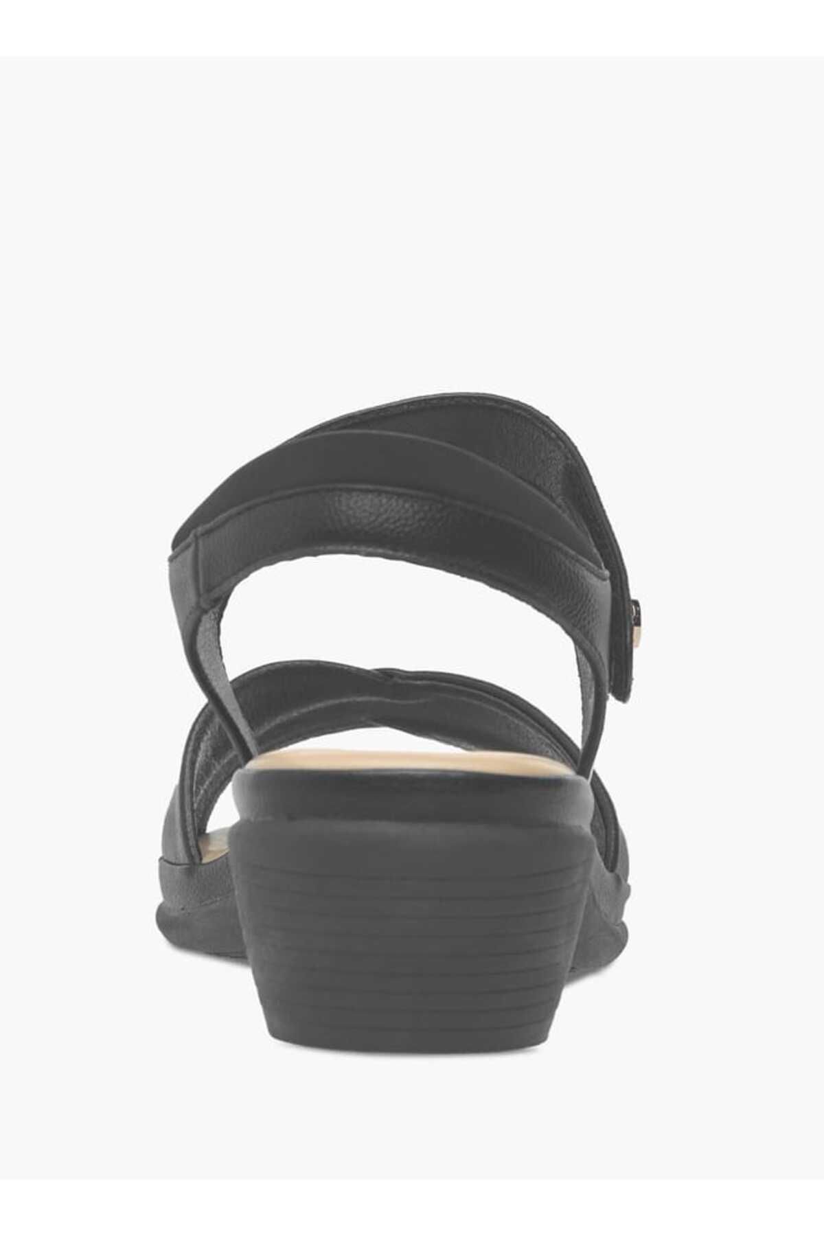 Le Confort-Solid Block Heel Sandals with Hook and Loop Closure 5