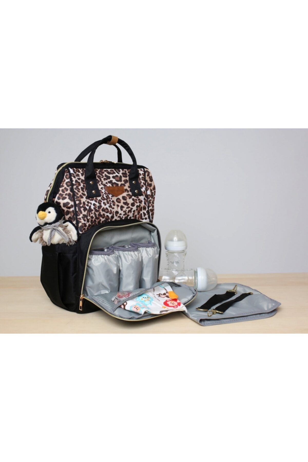 Lequeen leopard diaper bag top