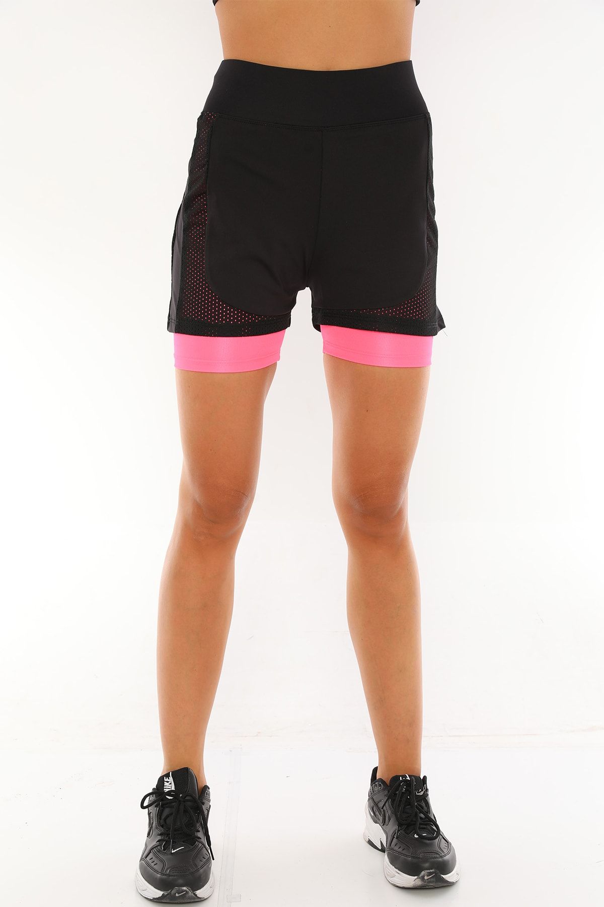 Fileli Spor Taytlı Şort
