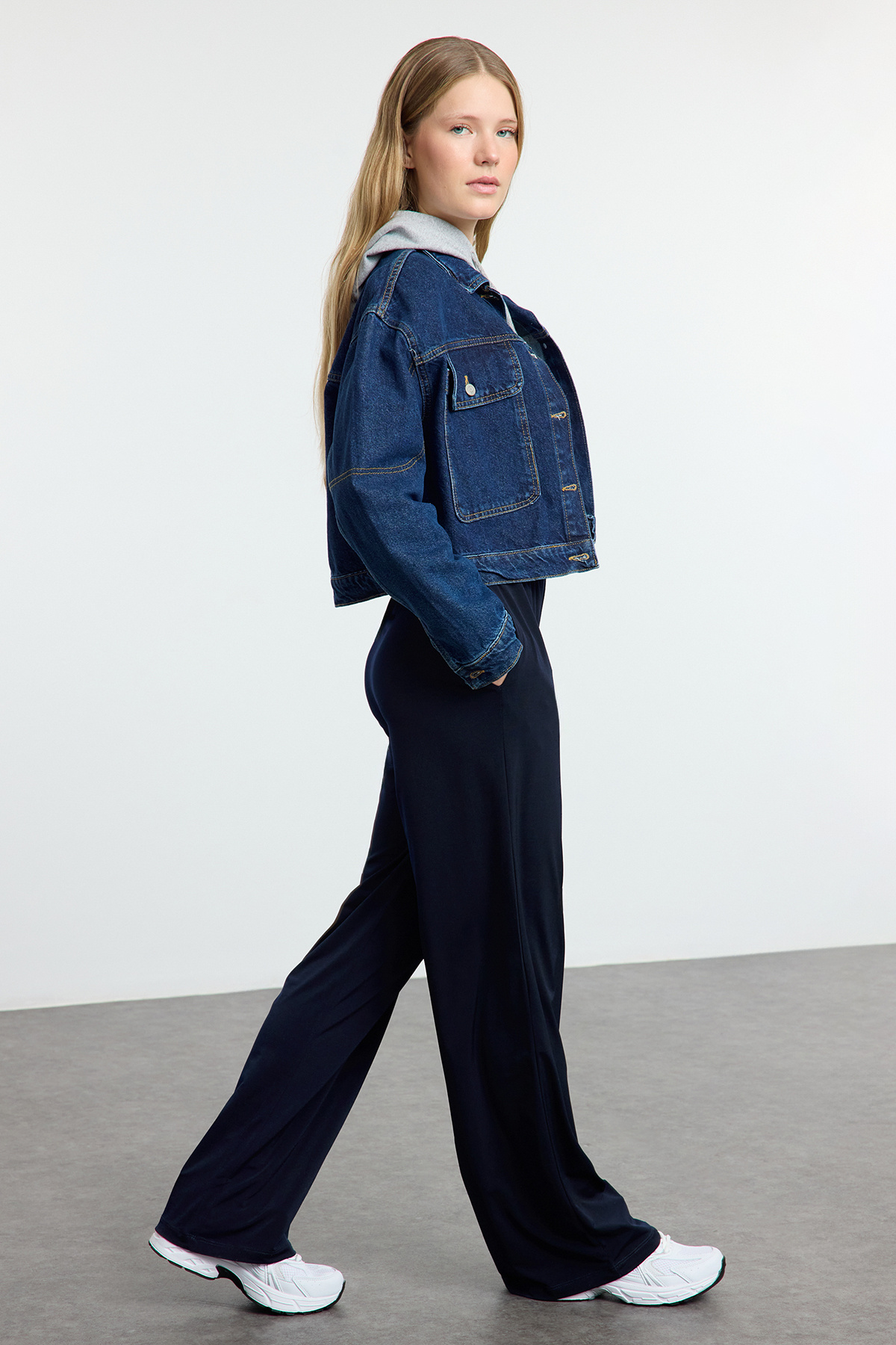 Trendyolmilla  Lacivert Wide Leg/Rahat Kesim Yüksek Bel Esnek Pantolon TWOSS23PL00129 - Görsel 2