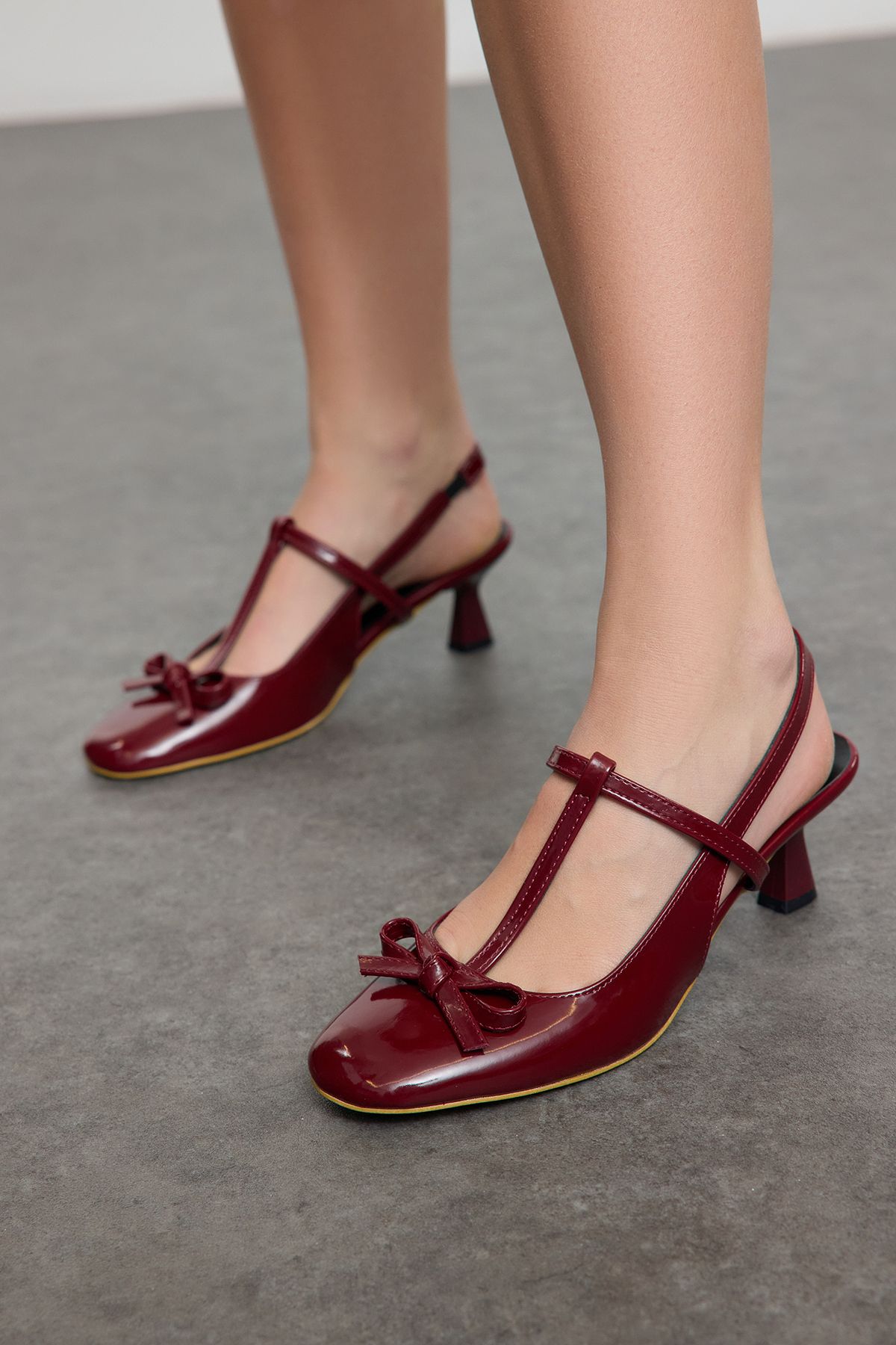 TRENDYOL SHOES-Women's Thin Heeled Burgundy Bow Shoes - Takaw25To00013 2