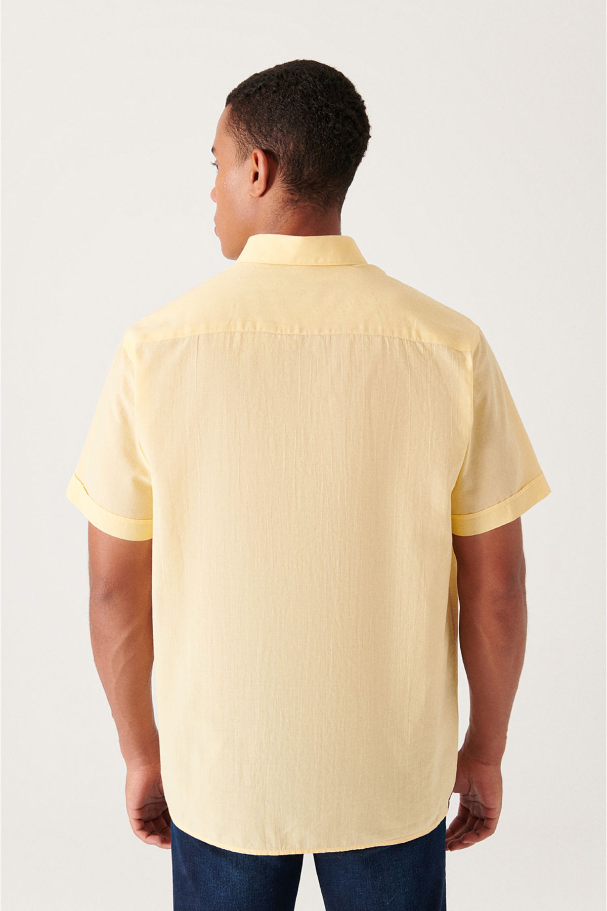 Avva-Men's Yellow Buttoned Collar 100% Cotton Thin Short Sleeve Shirt E 002210 4