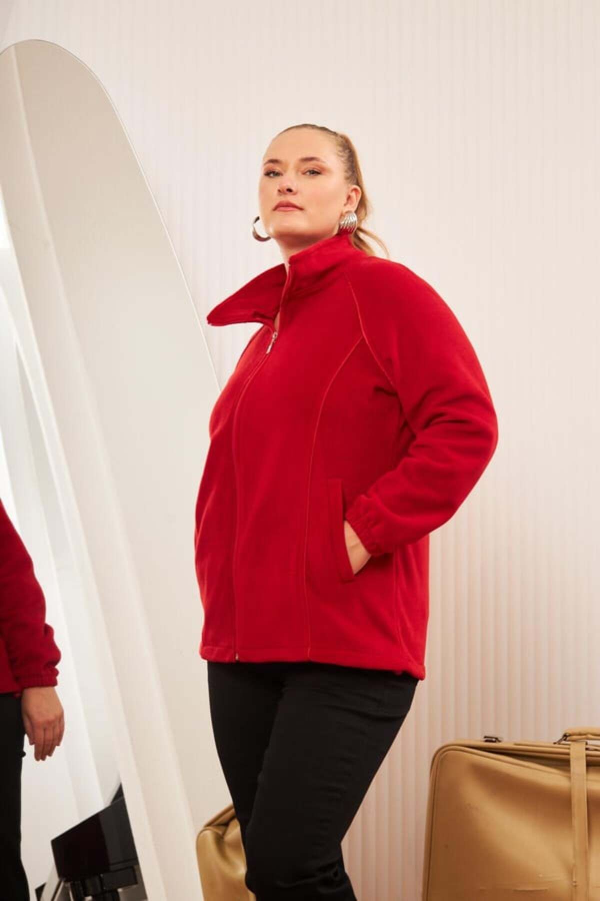 RMG-Plus Size Zippered Fleece Cardigan 3