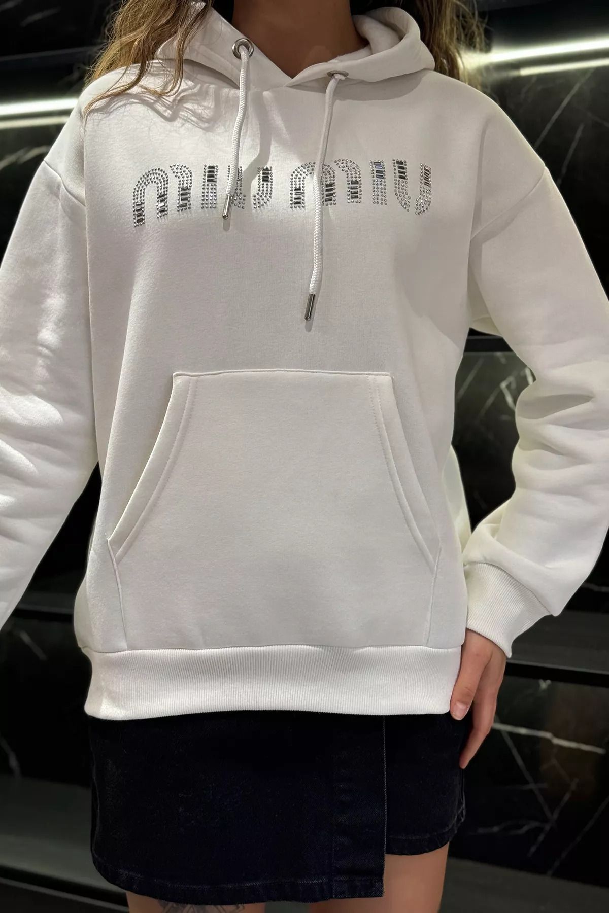 GÜLSELİ-White Women's Jewelled Hooded Hooded Sweatshirt 3