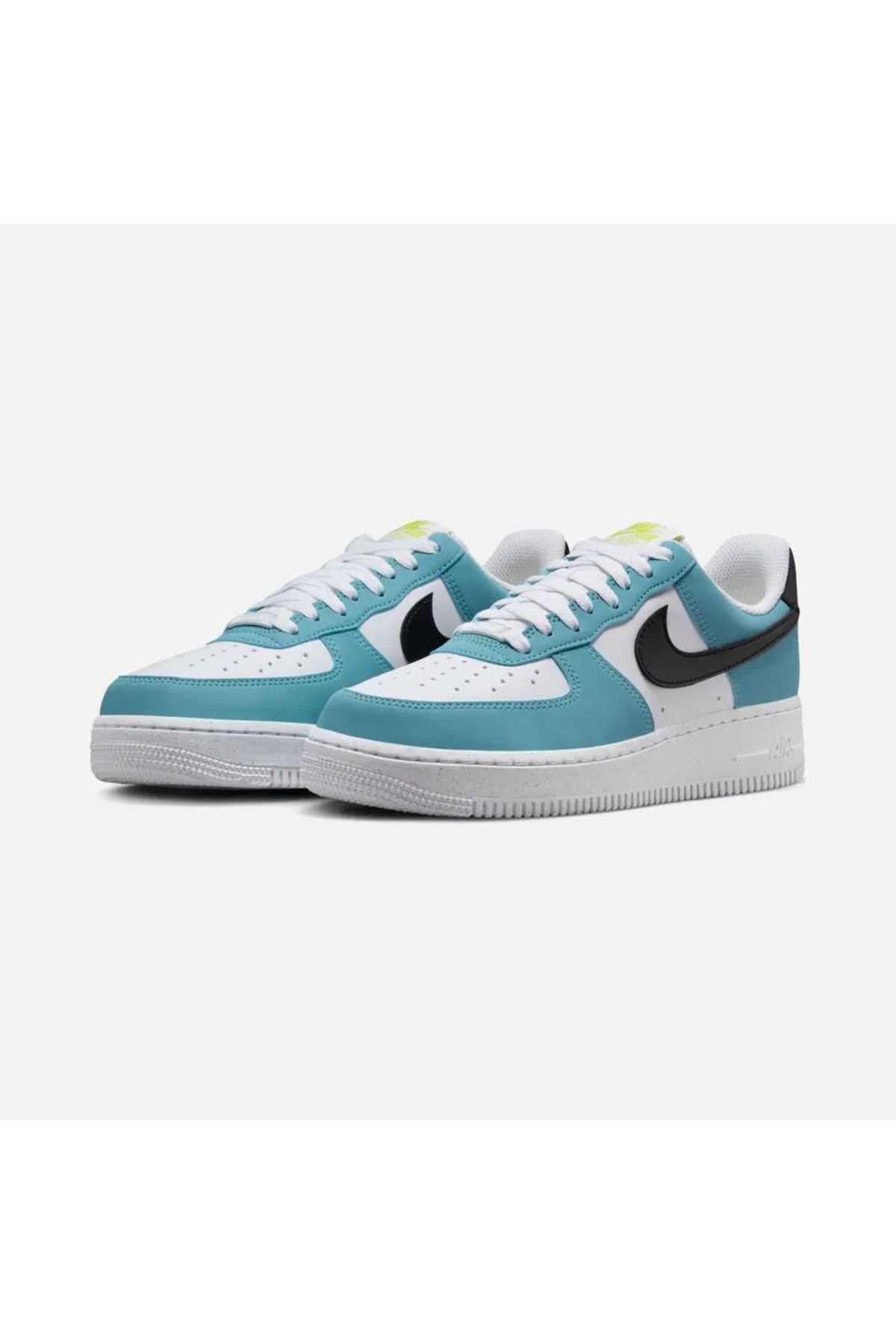 نايكي-حذاء رياضي Air Force 1 '07 للنساء باللون الأزرق hj9571 1