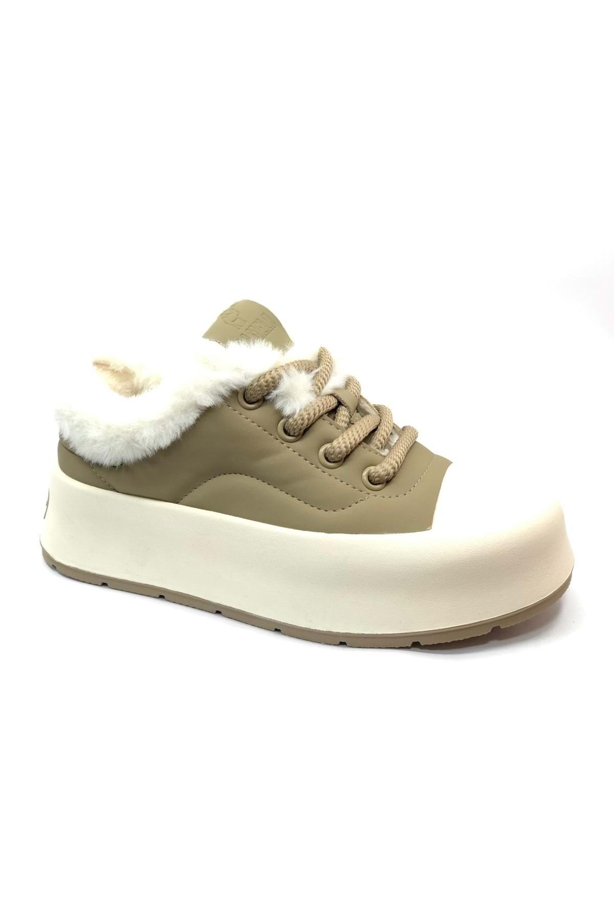 Kids Club Shoes-Plush Unisex Sneakers - Gamelu Gone, Beige 2