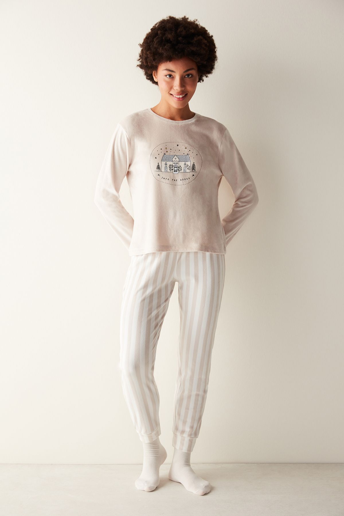 Penti-Book Patterned Fuzzy Pink Pajama Set 2