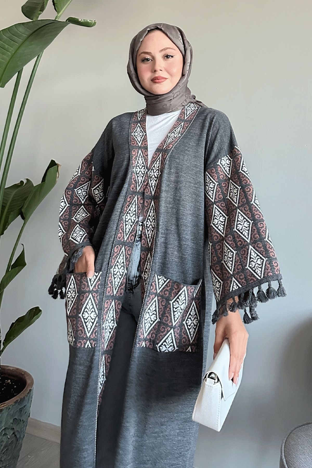 InStyle Ethnic Pattern Tasseled Anthracite Kimono - Trendyol