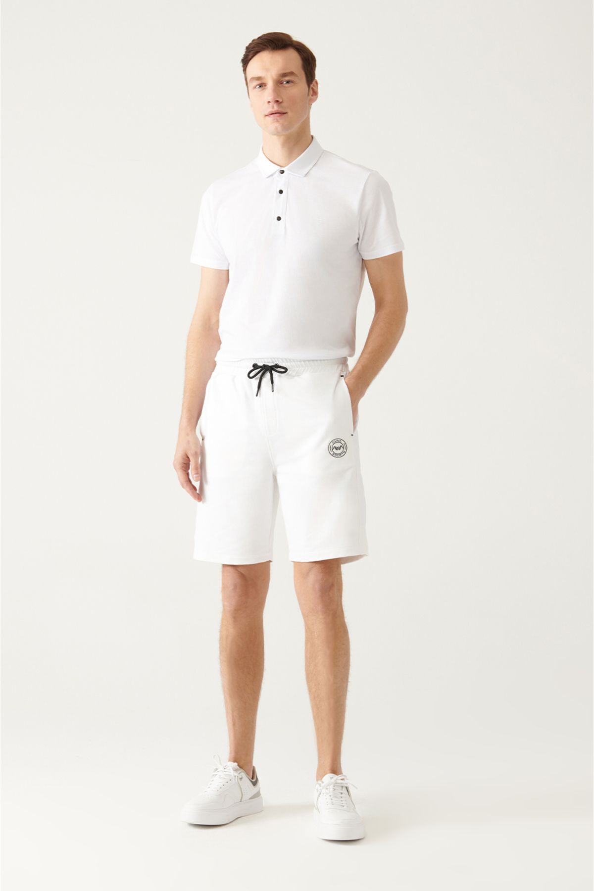 complete the look image