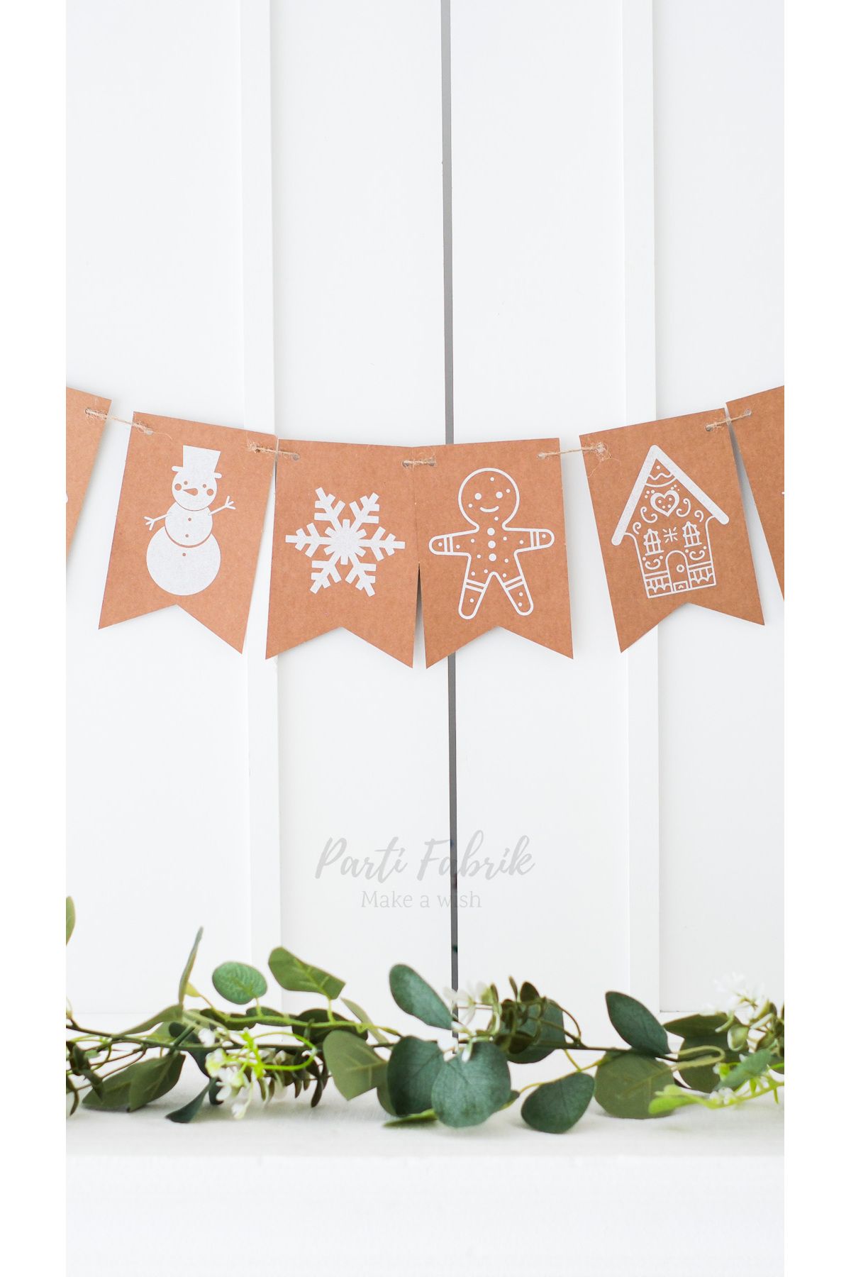 Partifabrik-New Year Christmas Themed Retro Kraft White Printed Wall Fireplace Ornament 2