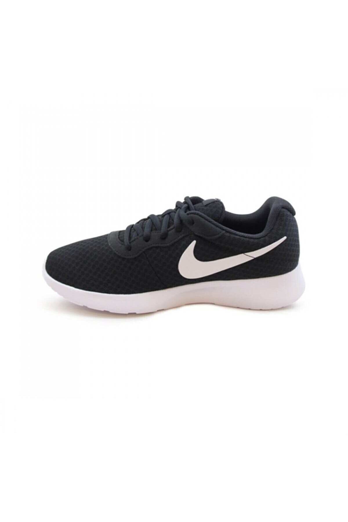 Nike Tanjun Siyah Beyaz Kad n Spor Ayakkab 812655 011 Fiyat Yorumlar Trendyol