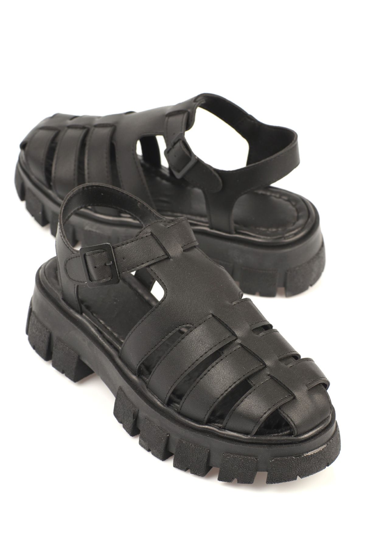 Capone Outfitters-Gladiator-Damensandalen – Pago mit dicker Sohle 4